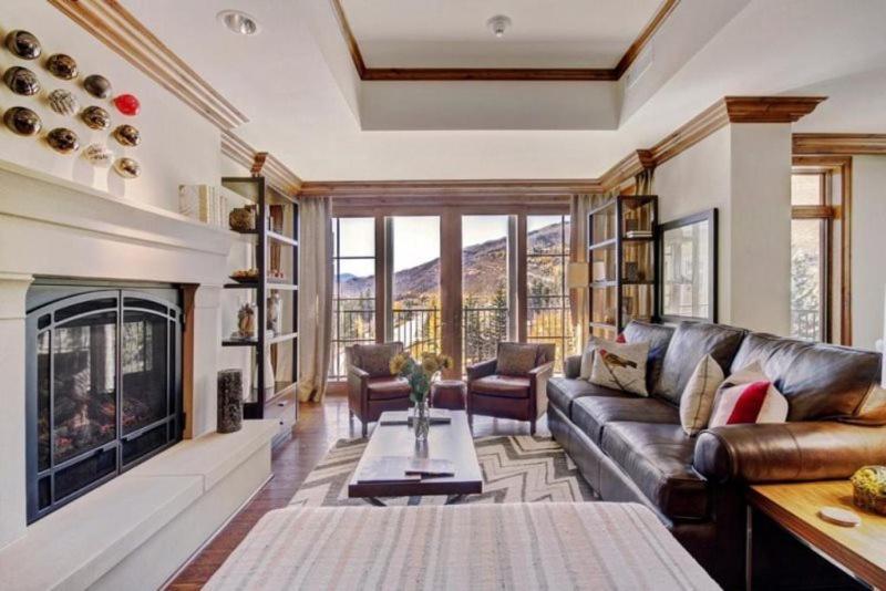 Ritz Carlton 2 Bed Apartment