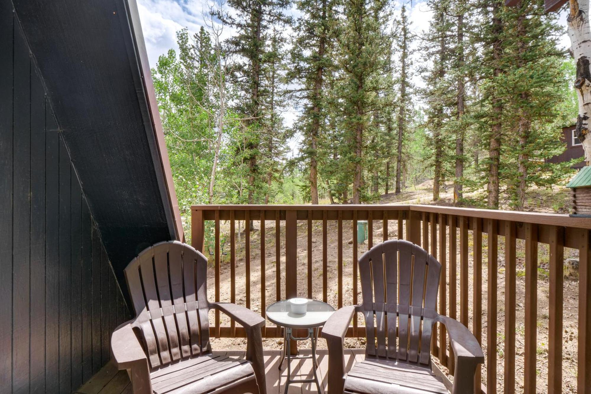 Sunny Muddy Moose Cabin With Fire Pit And Mtn Views! Casa de férias