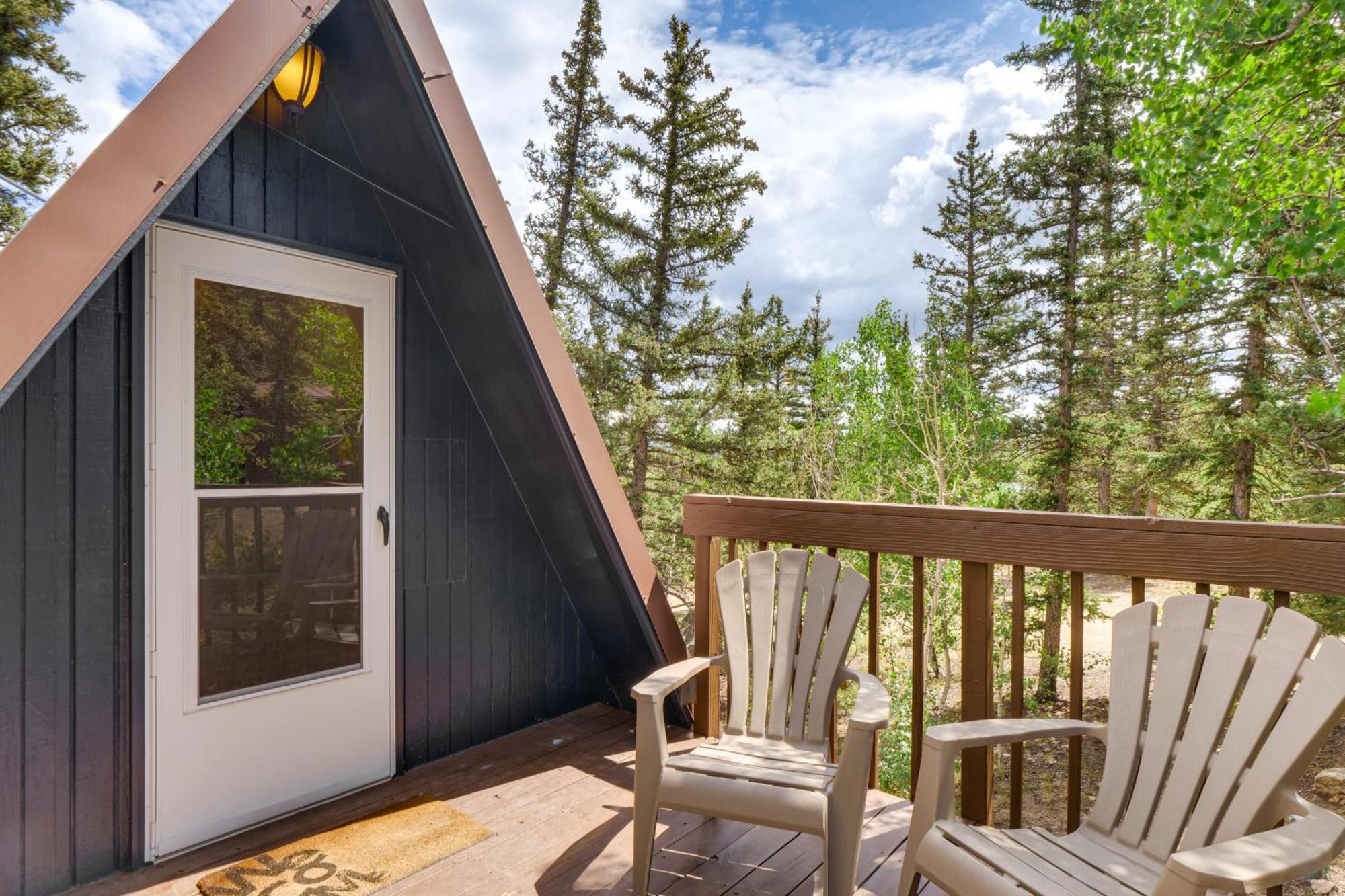 Sunny Muddy Moose Cabin With Fire Pit And Mtn Views! Casa de férias *