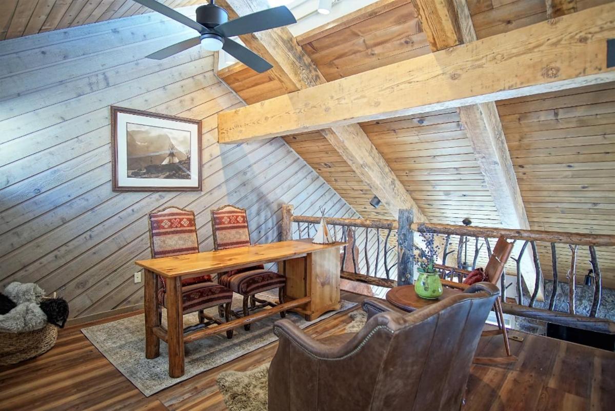 Holiday home Private Hot Tub With Mountain Views, Pet Friendly, Quick Walk To Area Base Steamboat Springs