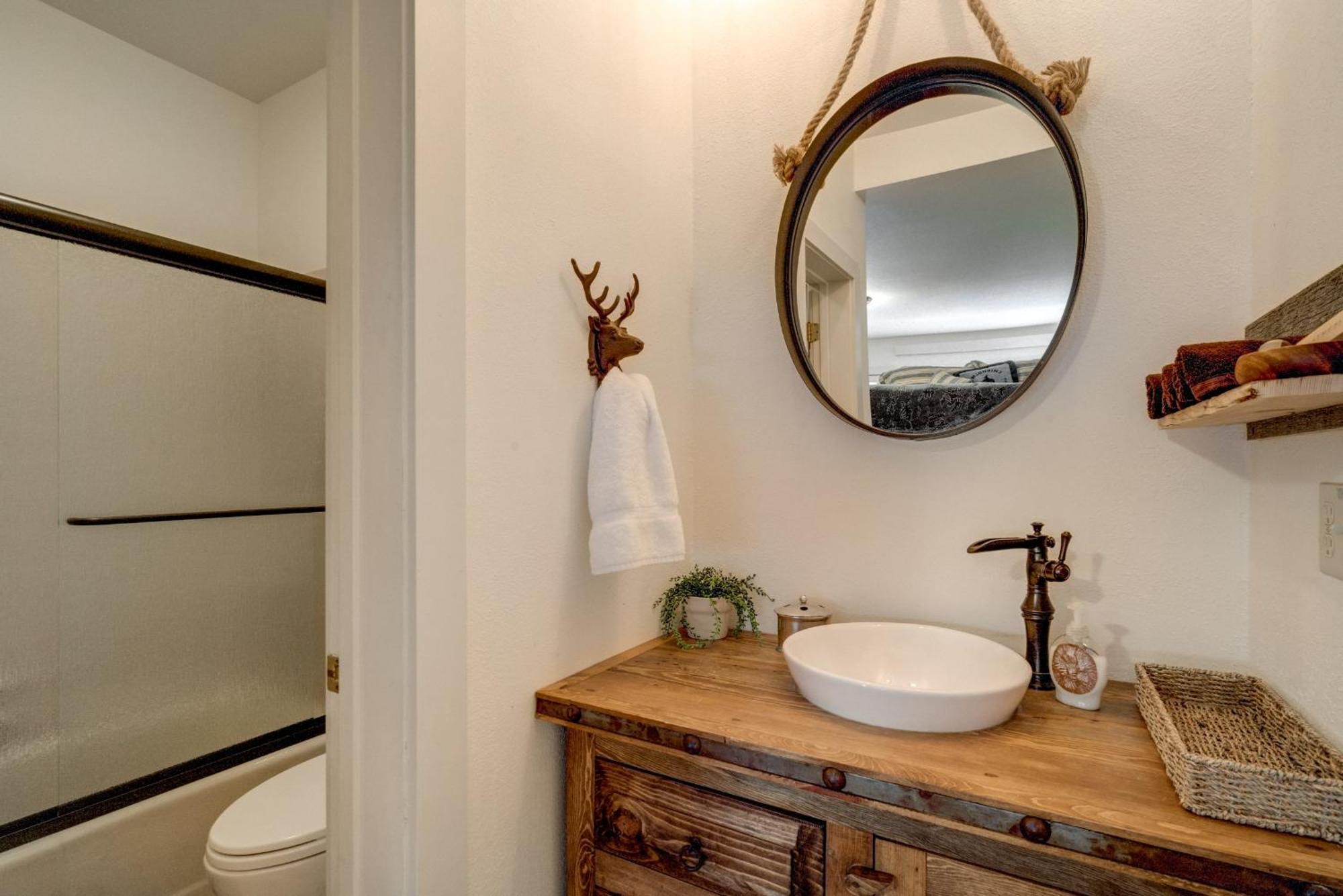 Holiday home Private Hot Tub With Mountain Views, Pet Friendly, Quick Walk To Area Base