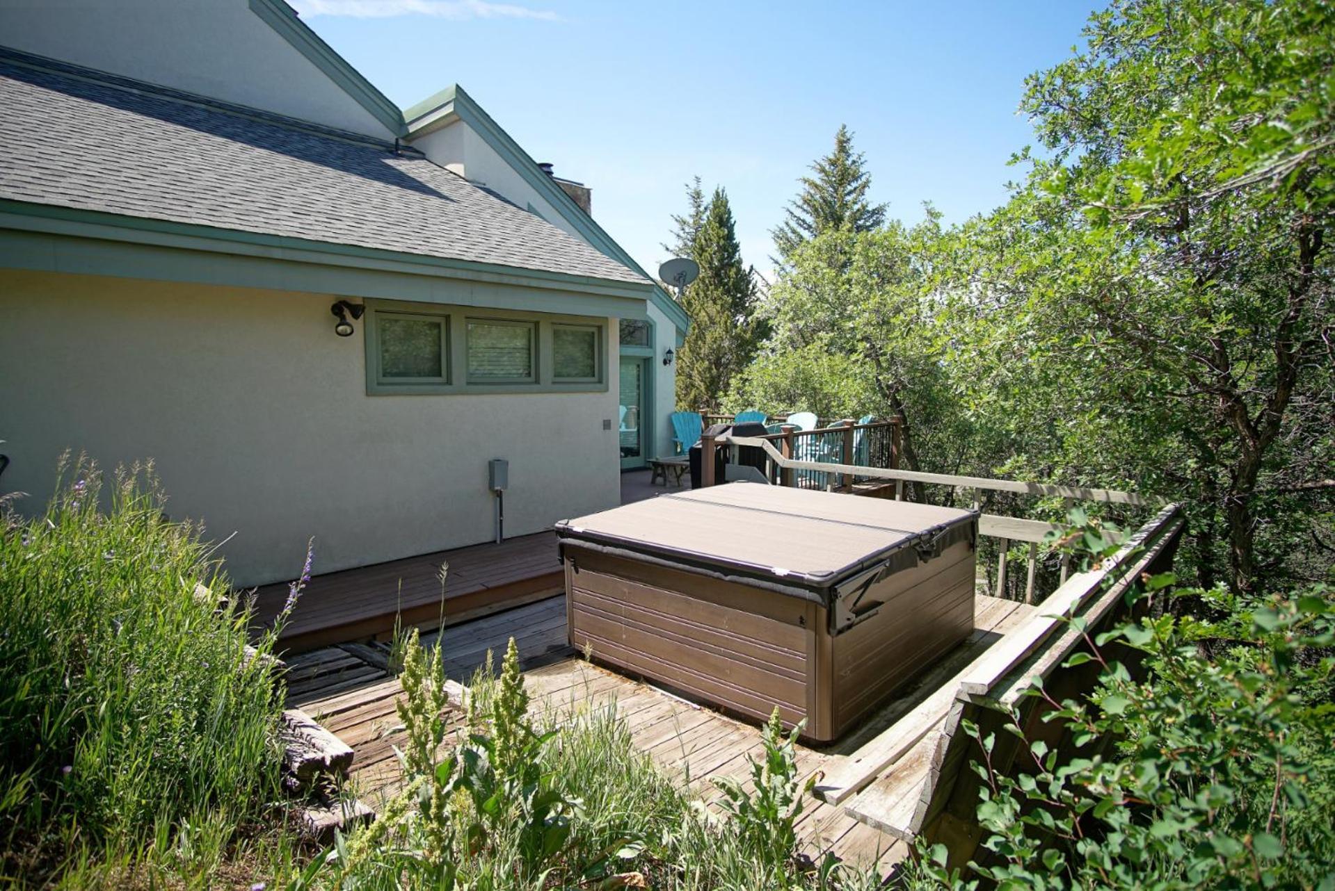 Private Hot Tub With Mountain Views, Pet Friendly, Quick Walk To Area Base Holiday home *