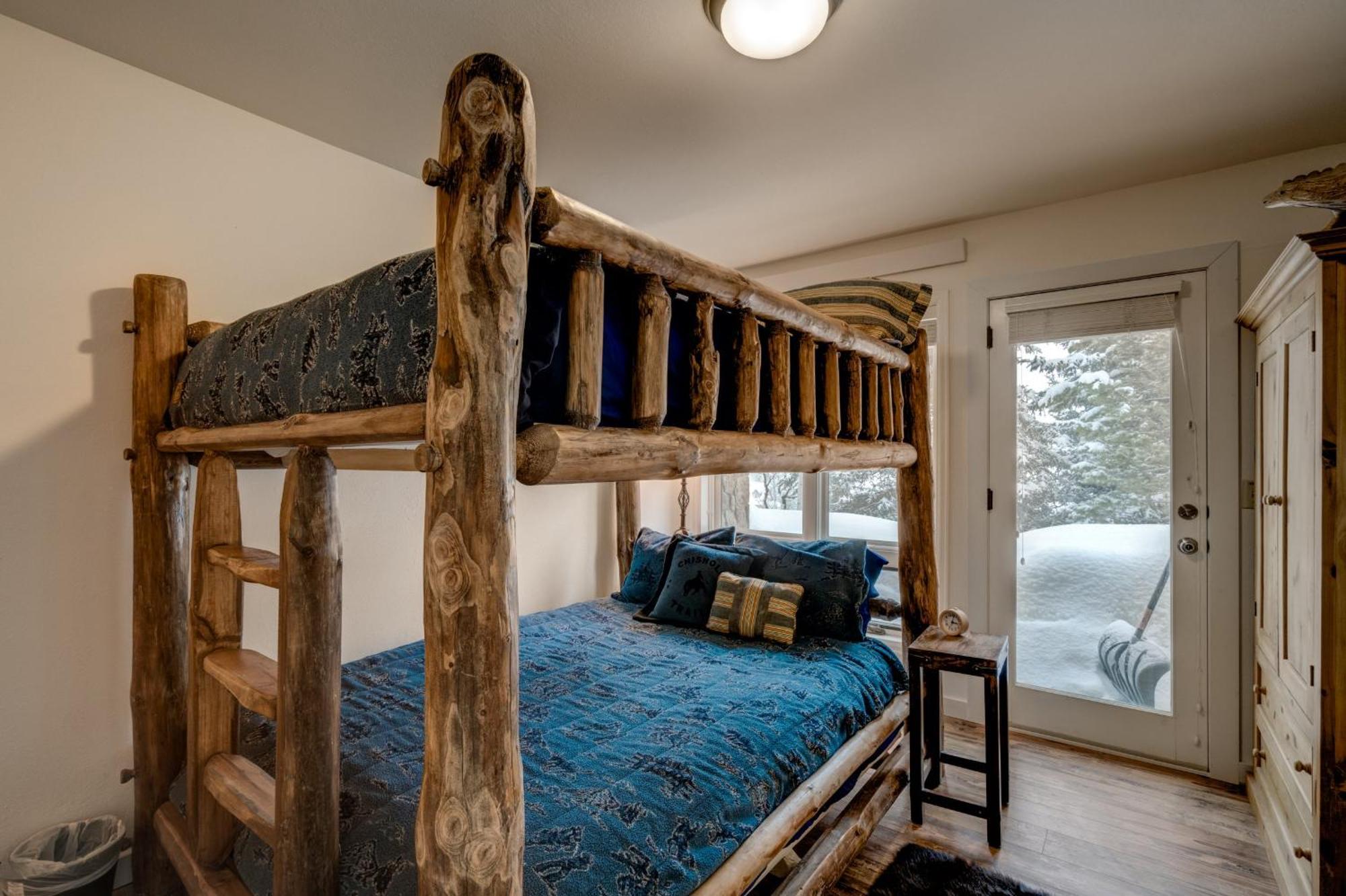 Holiday home Private Hot Tub With Mountain Views, Pet Friendly, Quick Walk To Area Base *