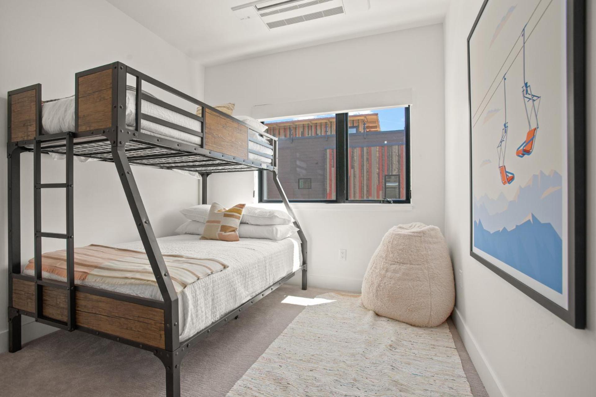 Urban Luxury At Competitive Rates - Rooftop Patio With Hot Tub - Perfect For 2 Families Steamboat Springs