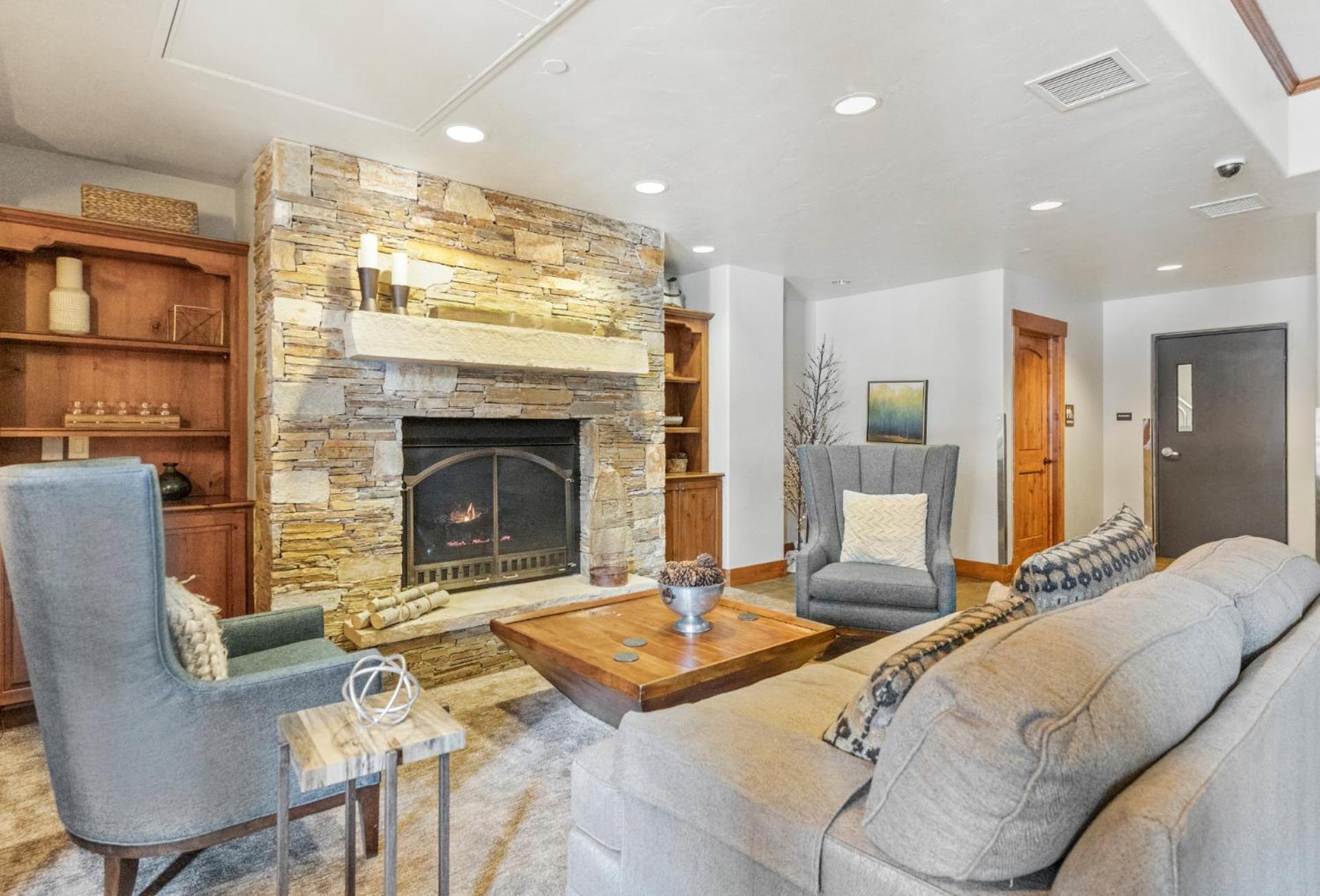 Outdoor Pools And Hot Tubs, Air Conditioning, Washer & Dryer In Unit, Mountain Views Holiday home Steamboat Springs
