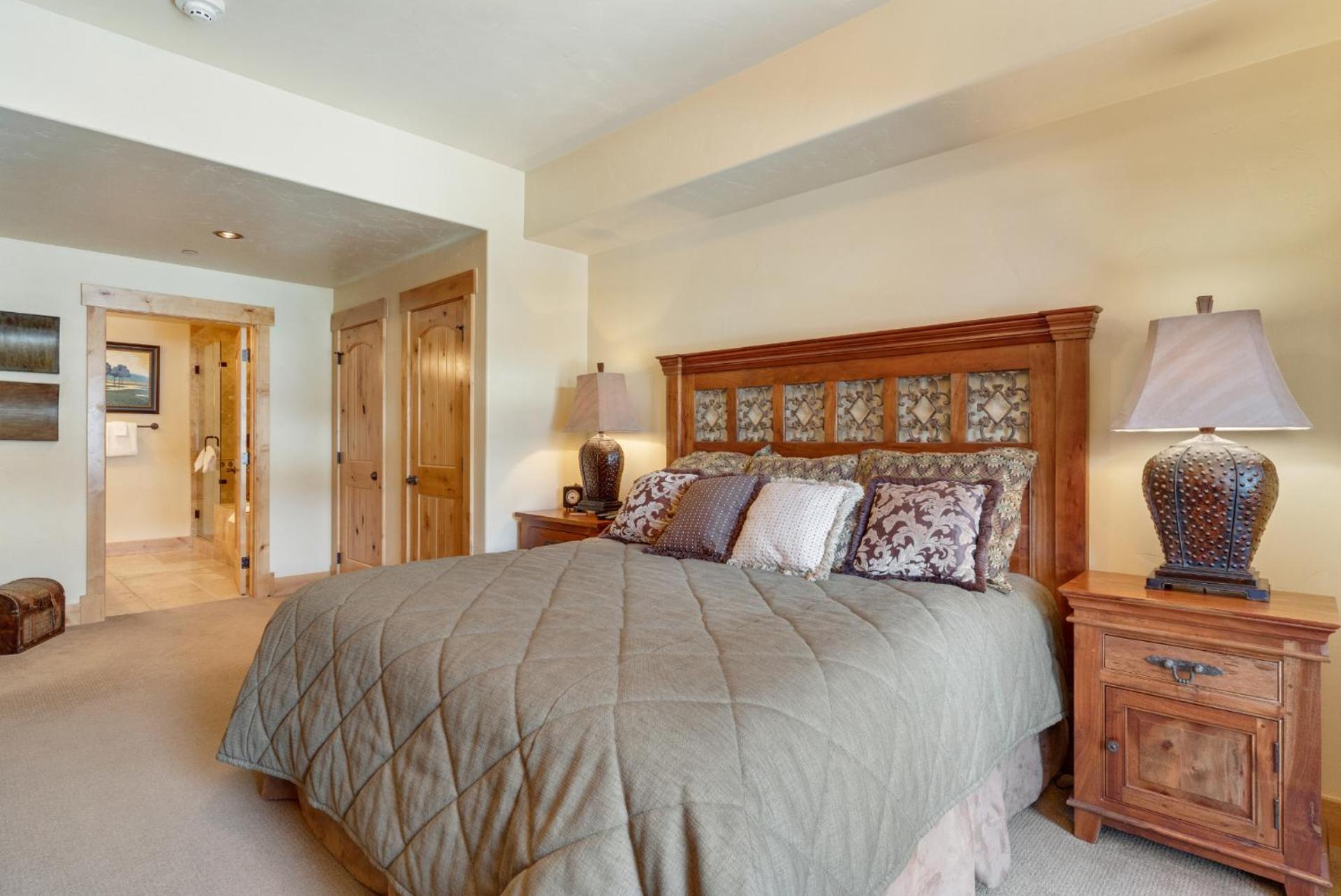 Holiday home Outdoor Pools And Hot Tubs, Air Conditioning, Washer & Dryer In Unit, Mountain Views Steamboat Springs