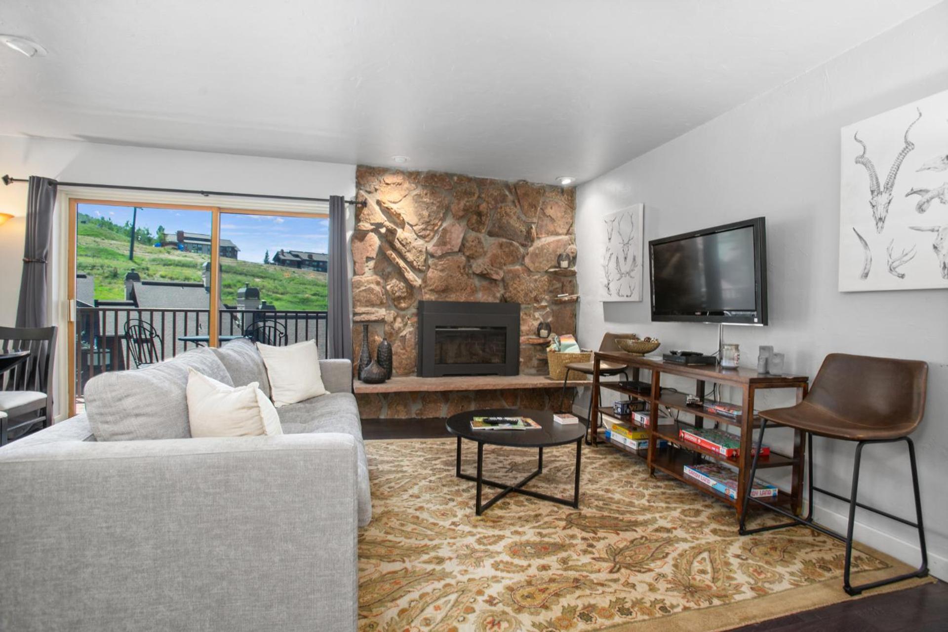 Holiday home In, Out, Slope Views, California King, Recently Renovated