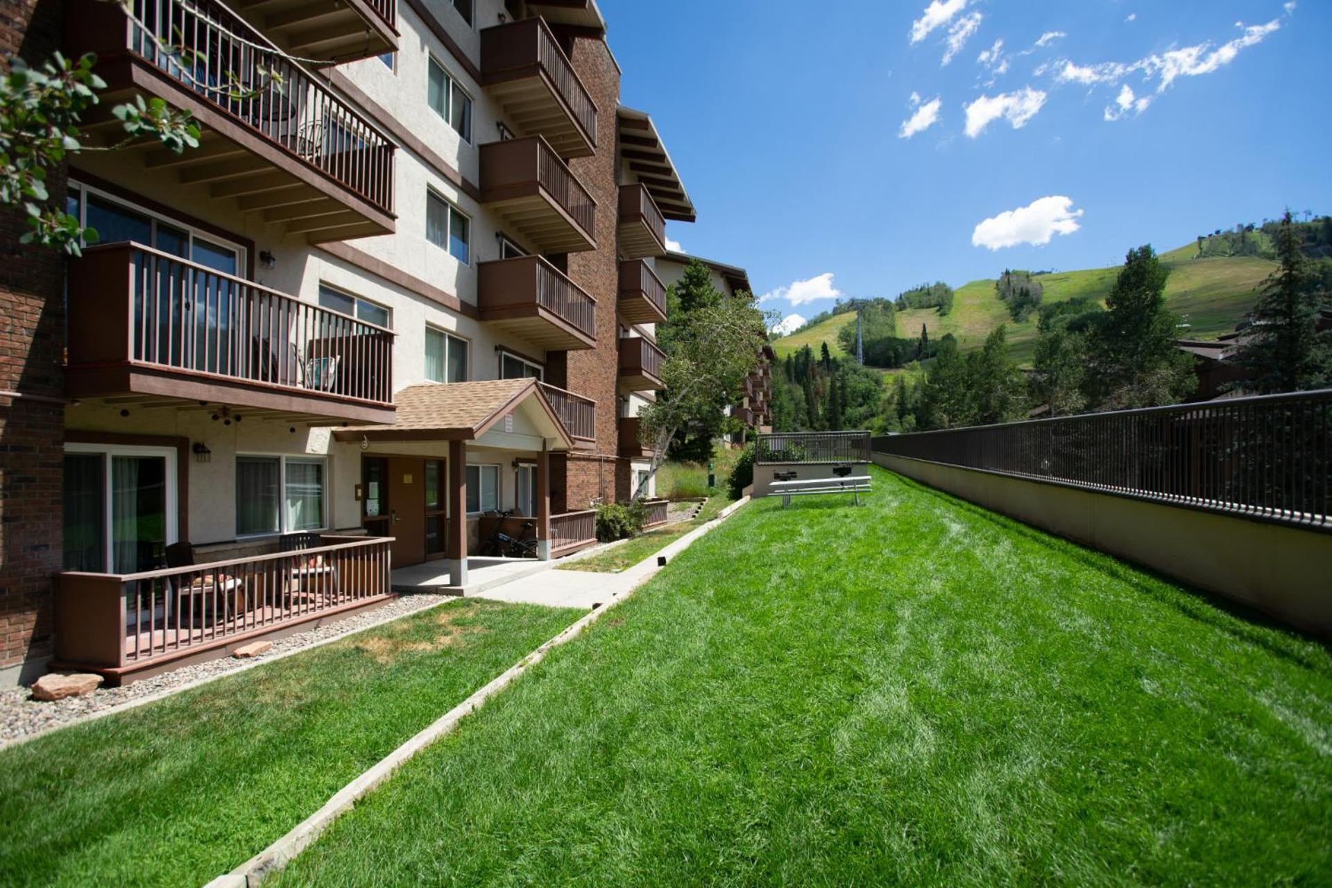 In, Out, Slope Views, California King, Recently Renovated Holiday home Steamboat Springs