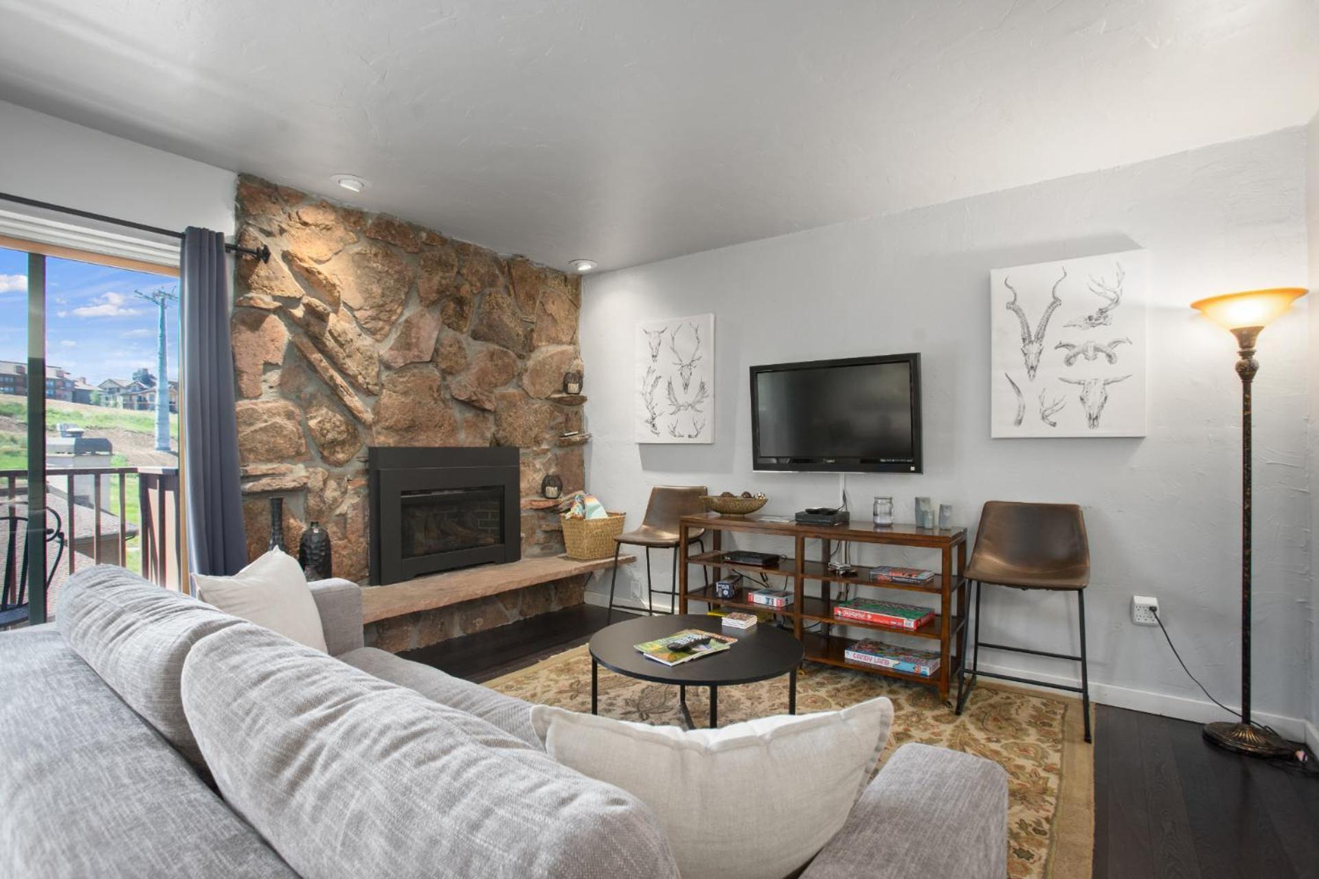 Holiday home In, Out, Slope Views, California King, Recently Renovated *