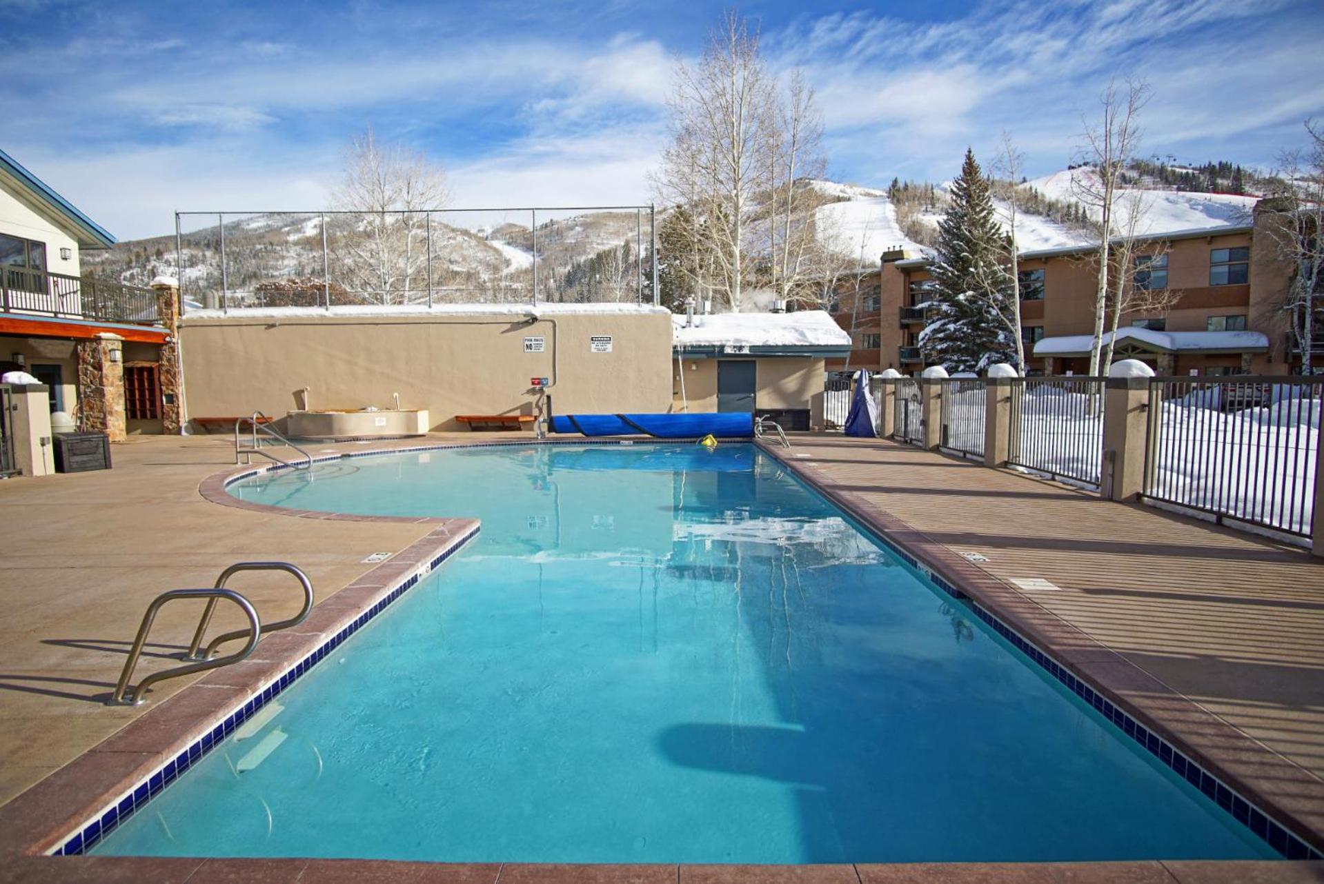 Pool, Hot Tub, In Out Studio, King Bed Holiday home Steamboat Springs