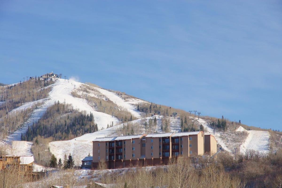 Hot Tub, Great Mountain Views, 3 Bedroom Loft Holiday home Steamboat Springs