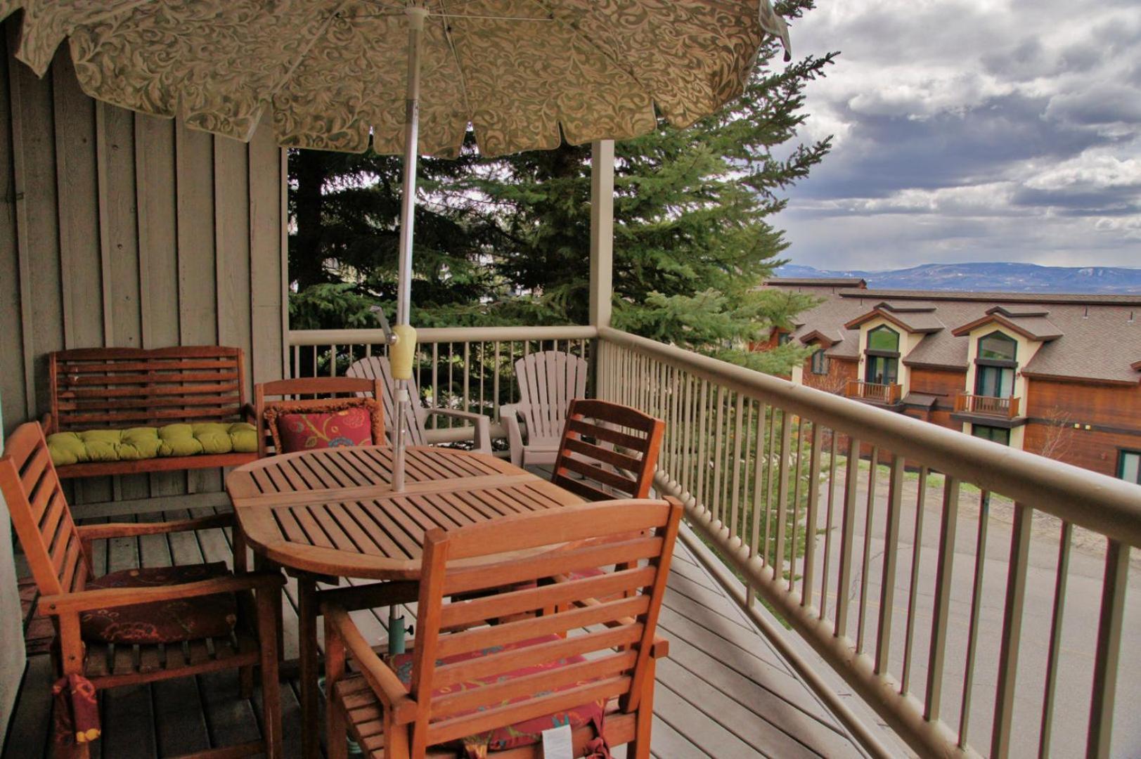 Heated Pool & Hot Tub, Walk To Slopes, Ground Level Unit Steamboat Springs