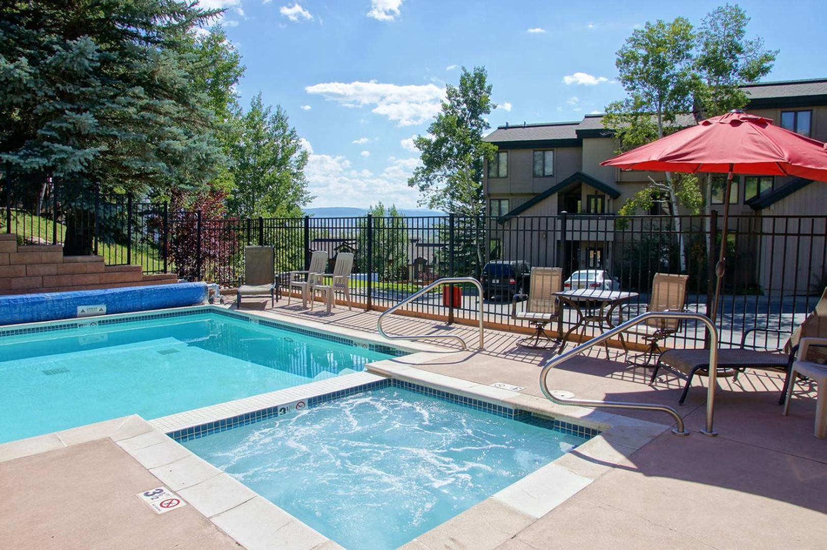 Holiday home Heated Pool & Hot Tub, Walk To Slopes, Ground Level Unit Steamboat Springs
