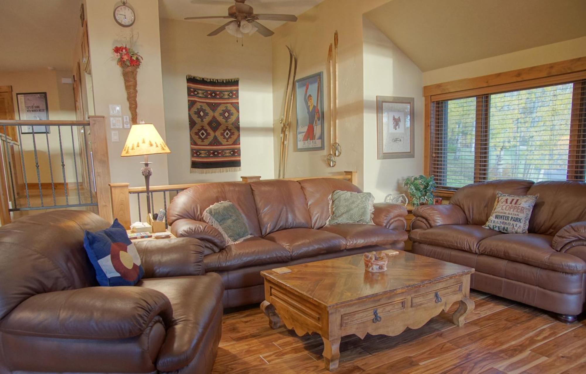 Heated Pool & Hot Tub, Walk To Slopes, Ground Level Unit Holiday home Steamboat Springs