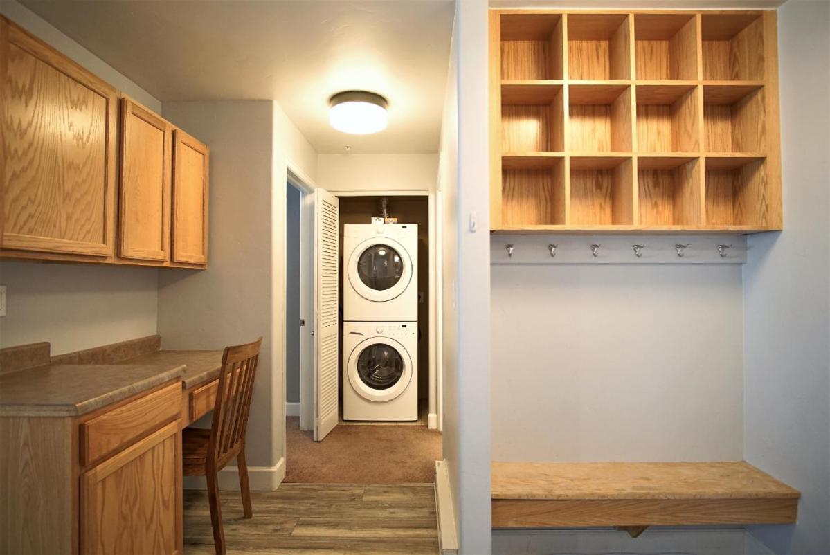 Game Room, Heated Pool, Hot Tubs, Private Washer Dryer