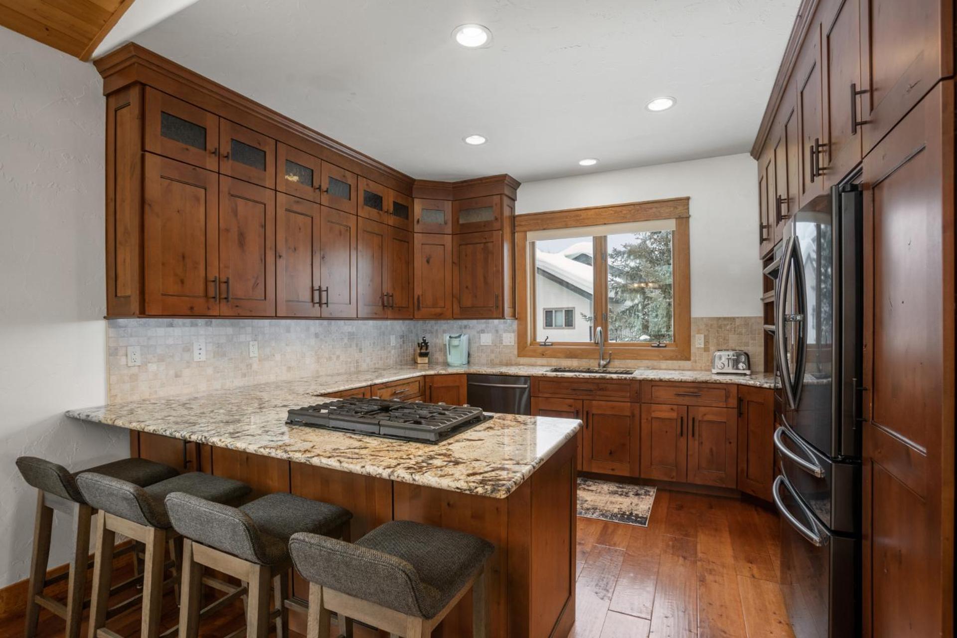 Holiday home Air Conditioning & Heated Garage, Walking Distance To Steamboat Resort, Single Family *