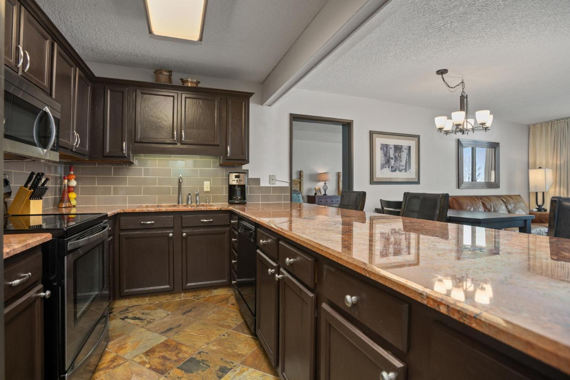 Pool, Hot Tub, Sauna, Amazing Area Views, Partially Covered Patio * Steamboat Springs