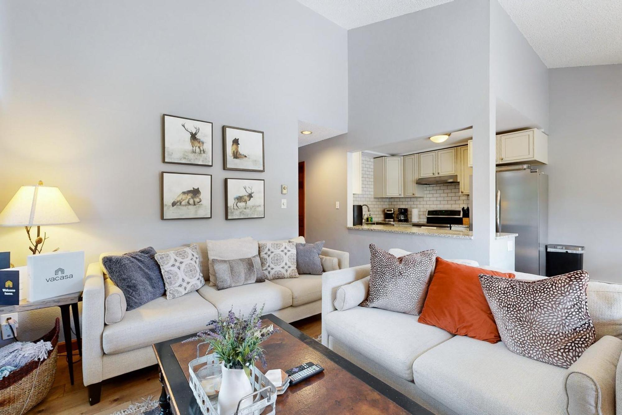 Lakeview Townhome Unit A5 Holiday home *