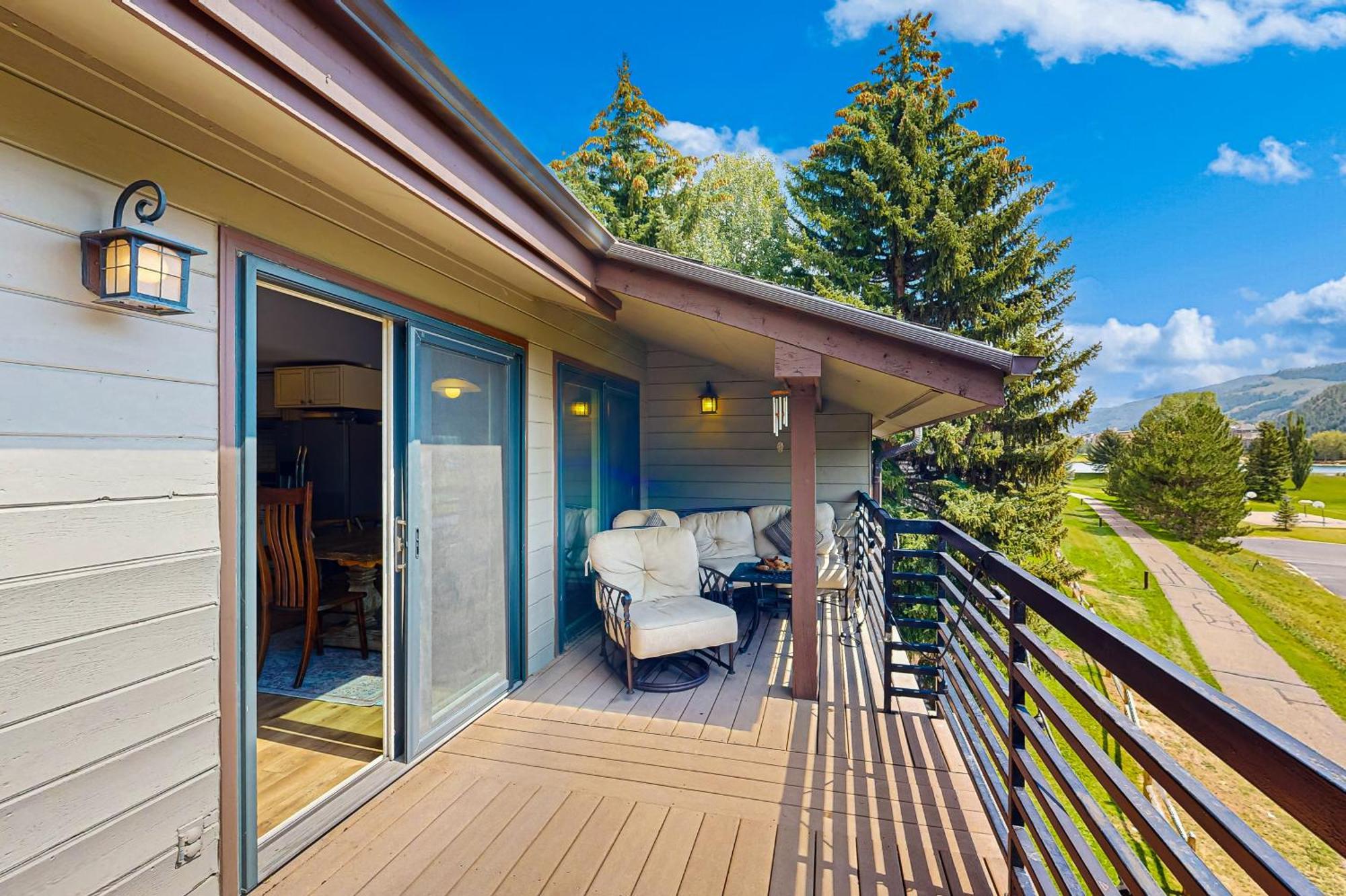 Lakeview Townhome Unit A5 Holiday home