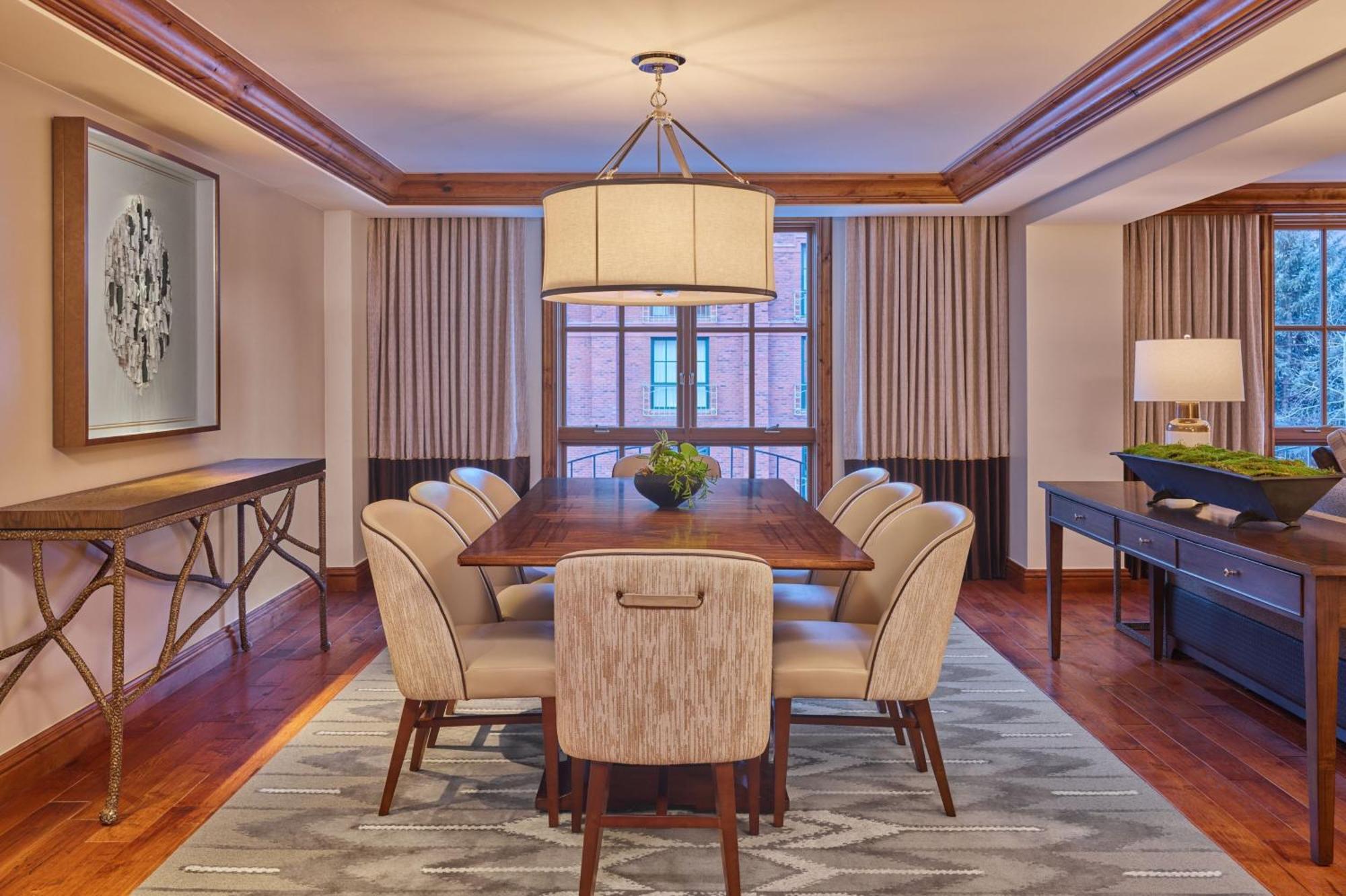 St. Regis Club, * Aspen