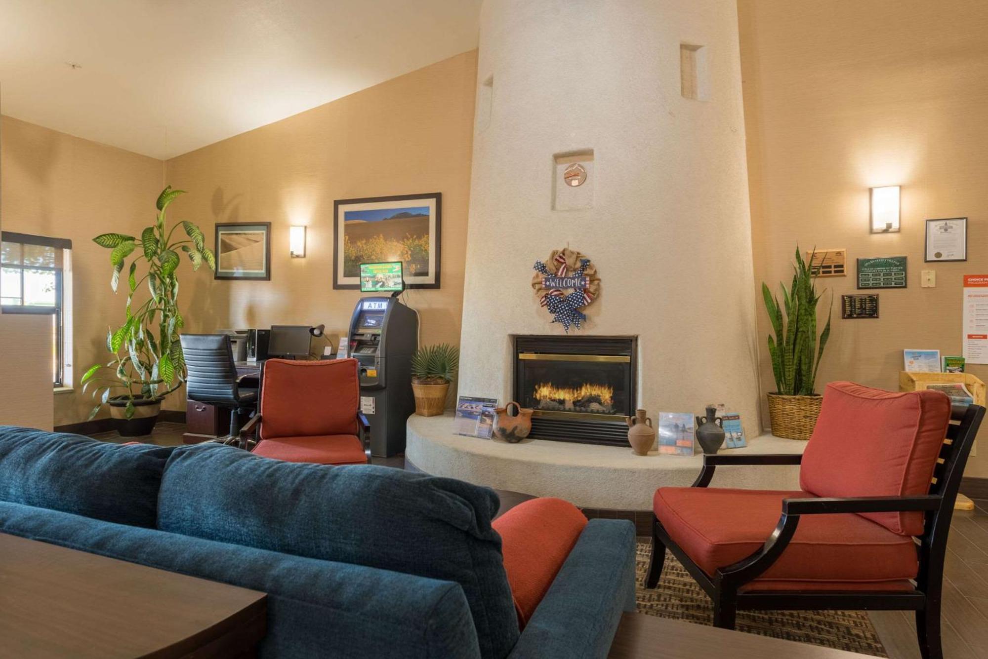 Hotel Comfort &