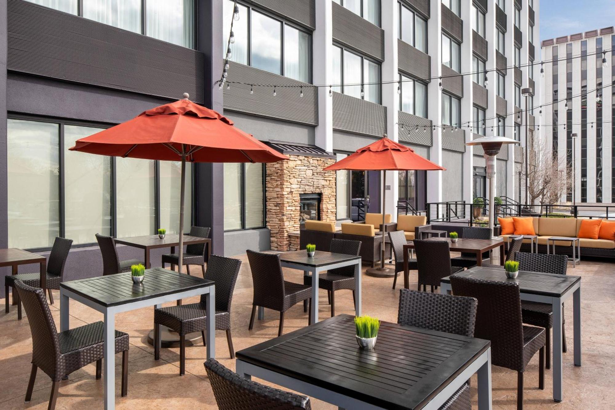 Courtyard By Marriott Cherry Creek Hotel DEN
