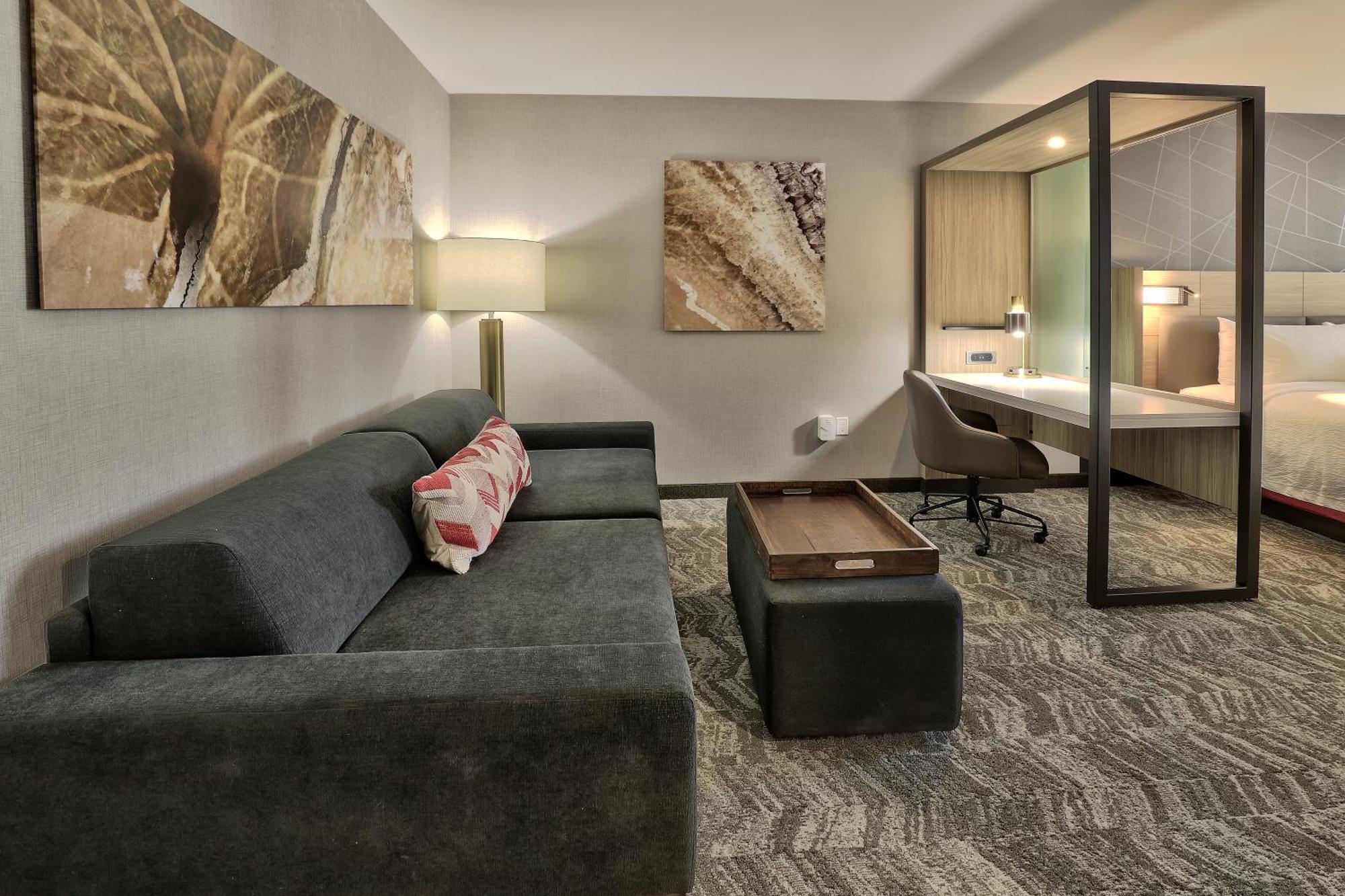 Springhill Hotel