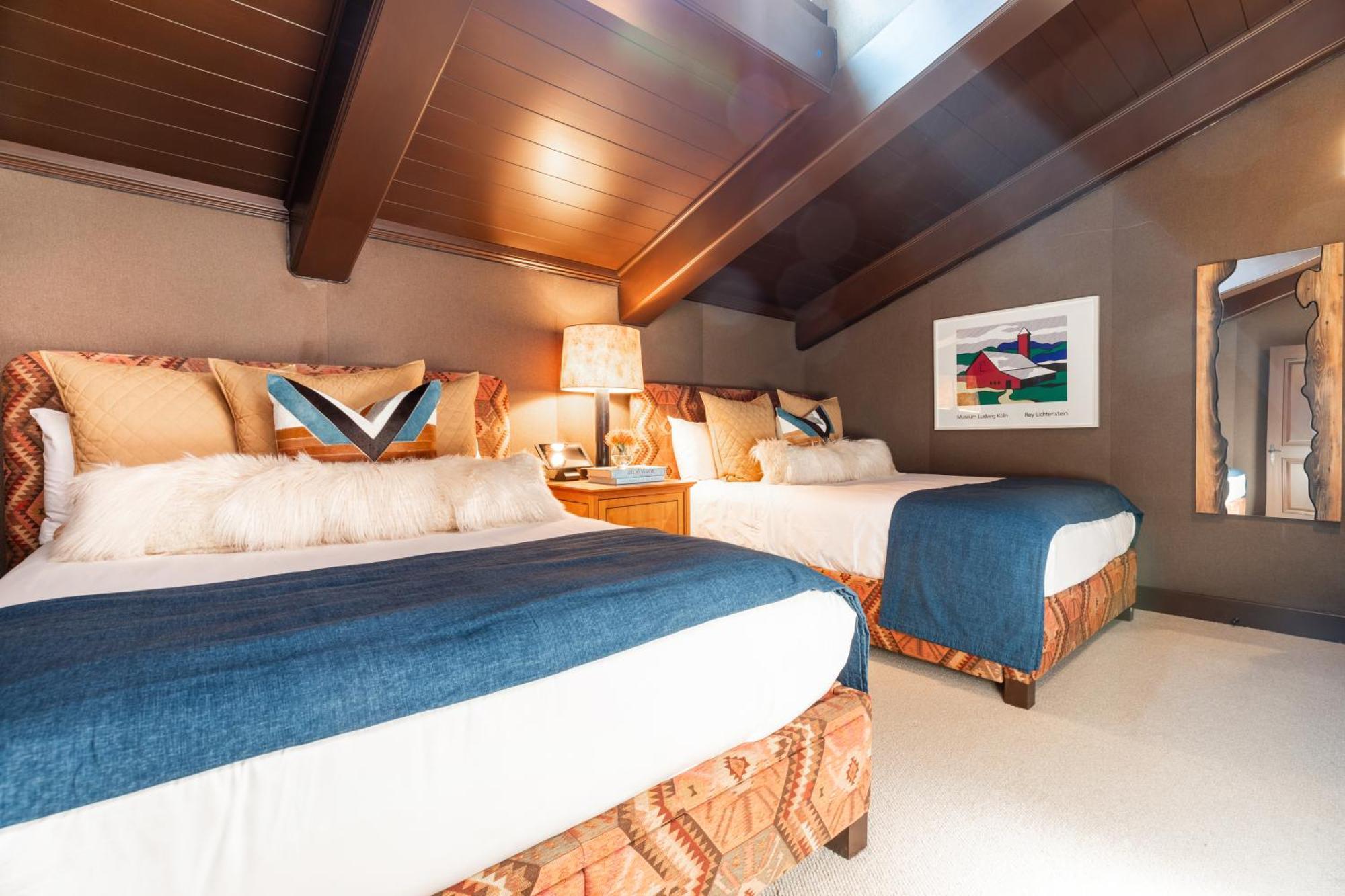 At Aparthotel Vail