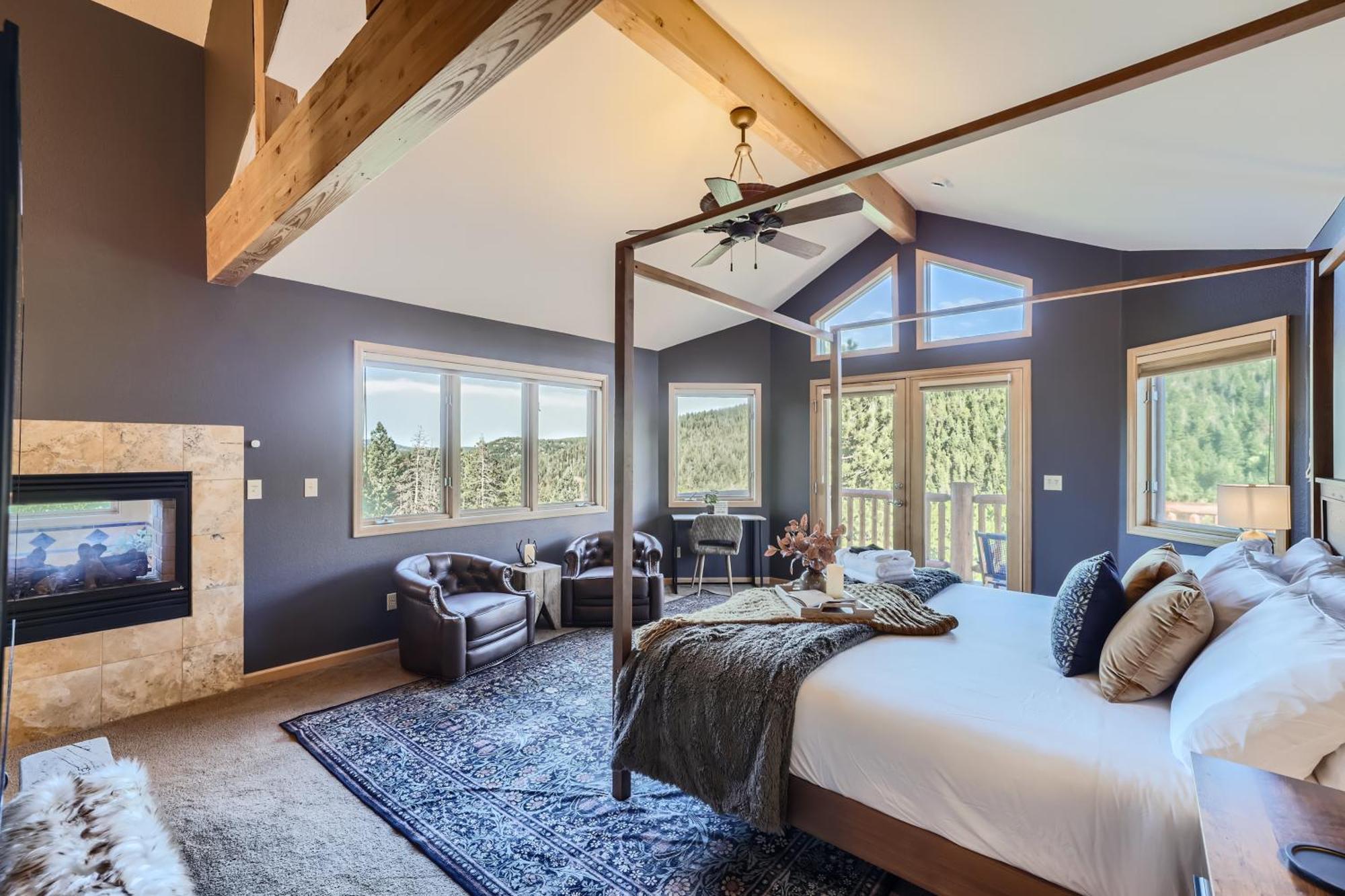 Secluded Mountain Sanctuary 4br Family Friendly * Evergreen