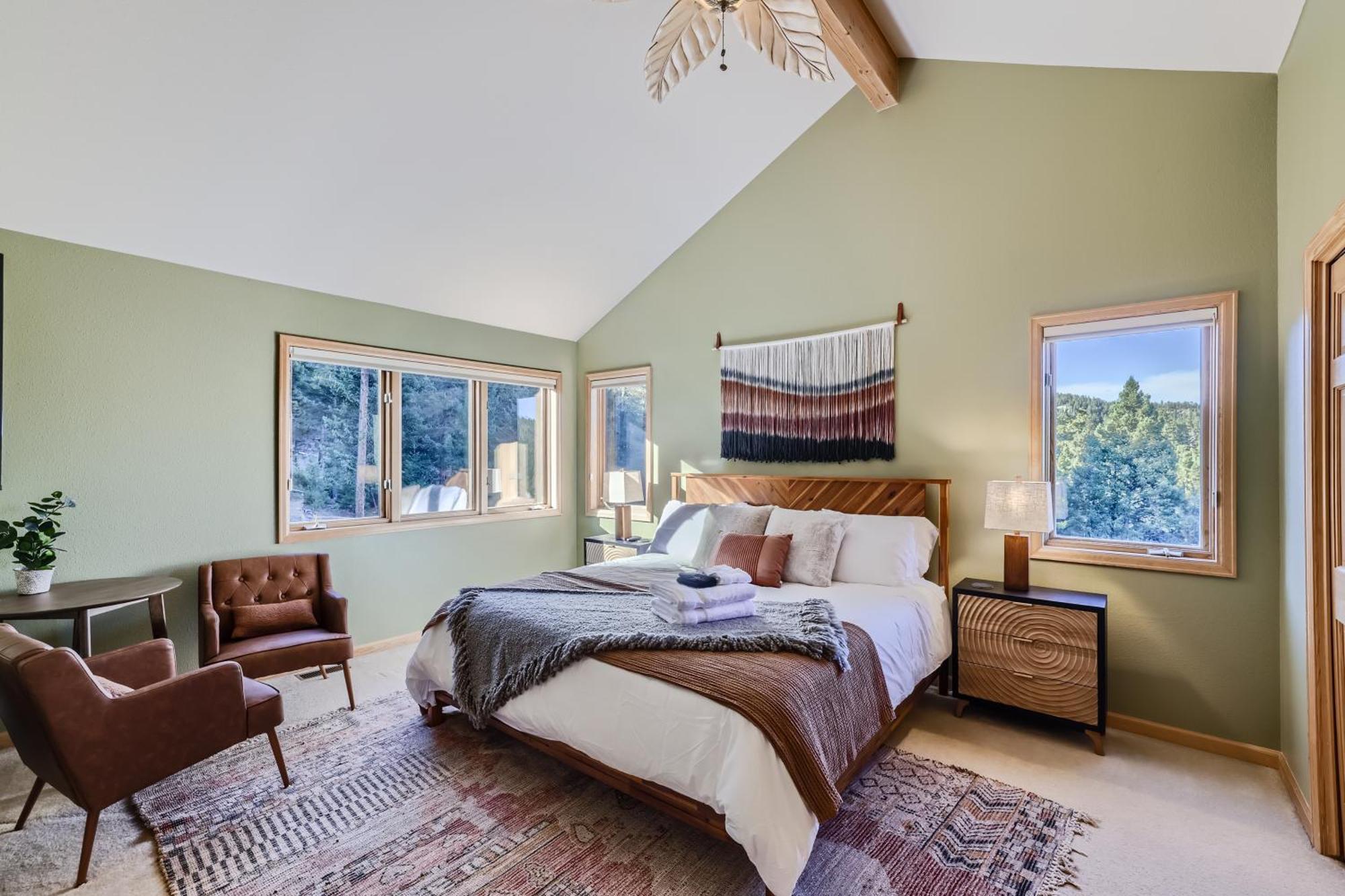 Secluded Mountain Sanctuary 4br Family Friendly Holiday home Evergreen