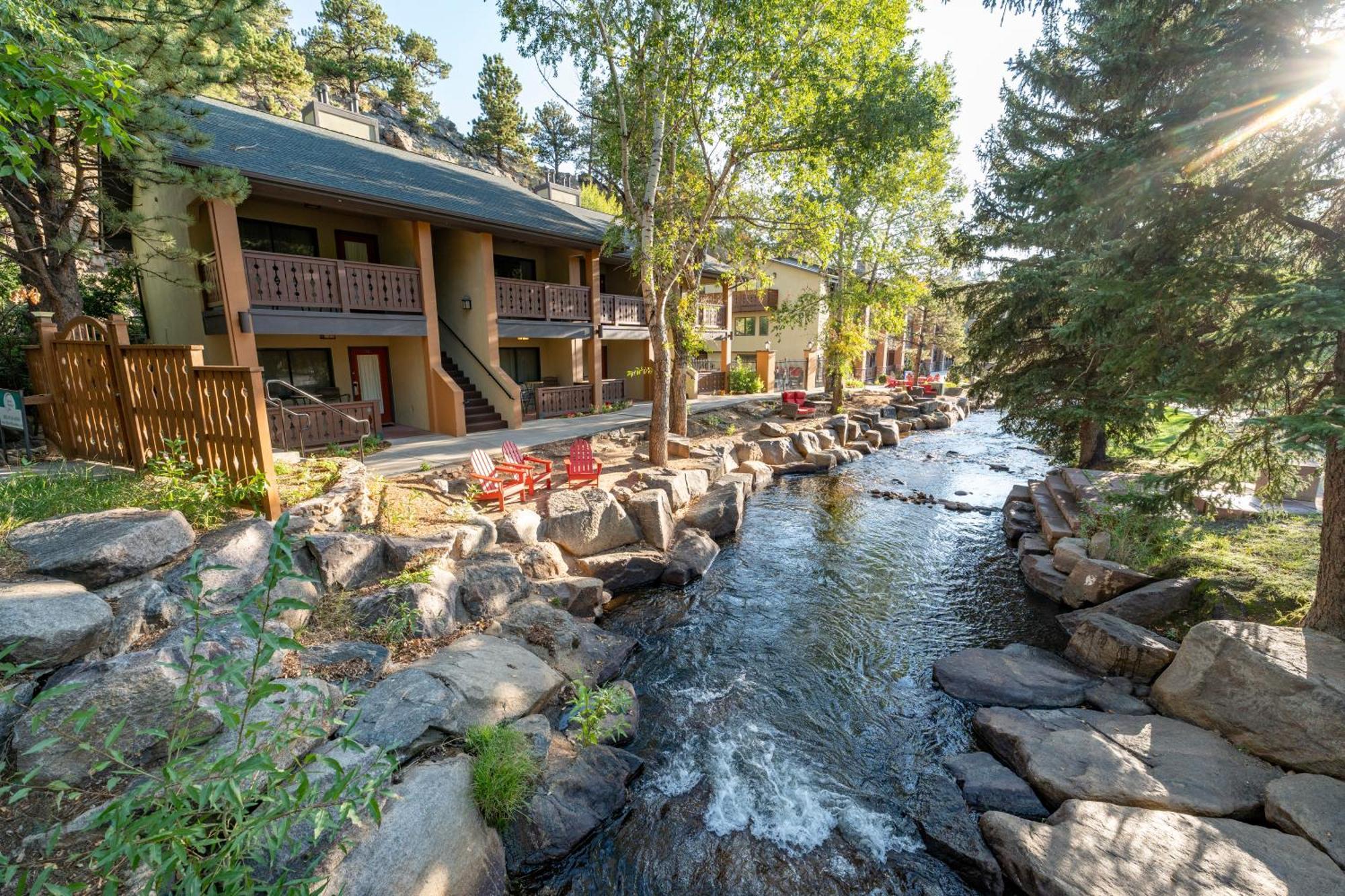 Silver Moon Hotel