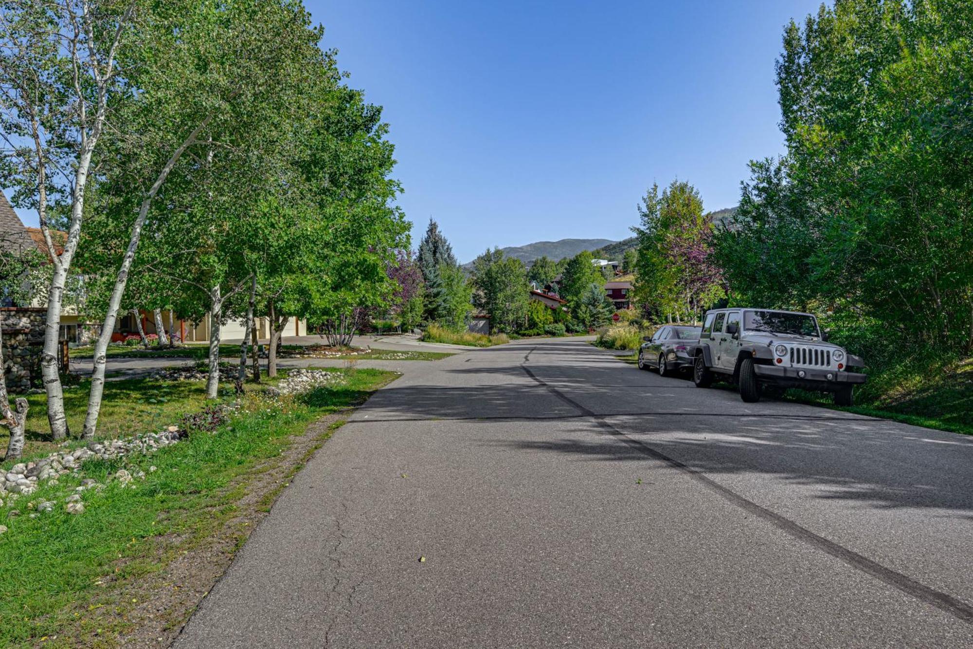 Holiday home Duplex In Quiet Family Neighborhood 1 Mi To Skiing *