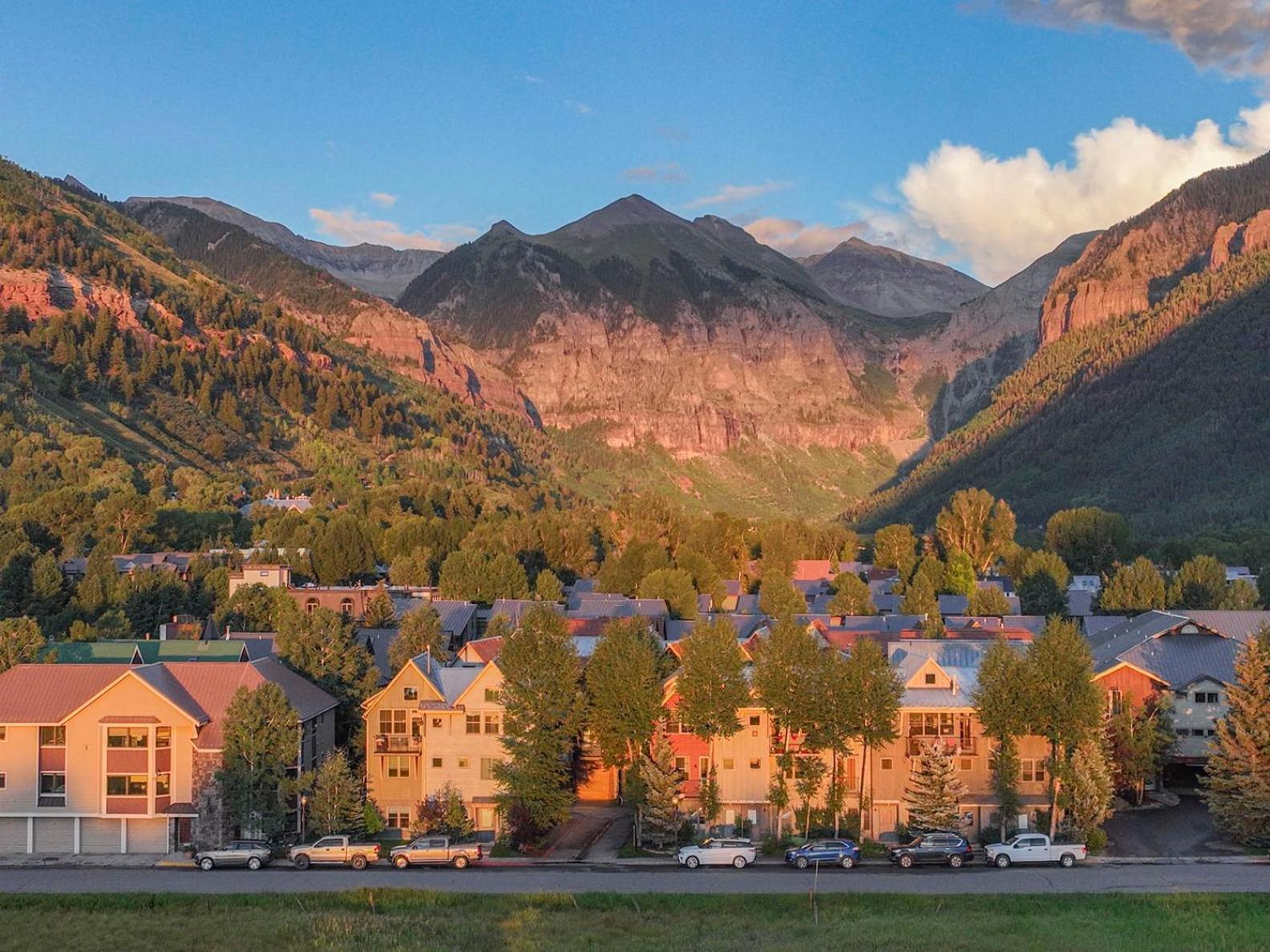 Casa de férias 3br 3 1 2ba Center Of Everything New Listing On Our New Telluride