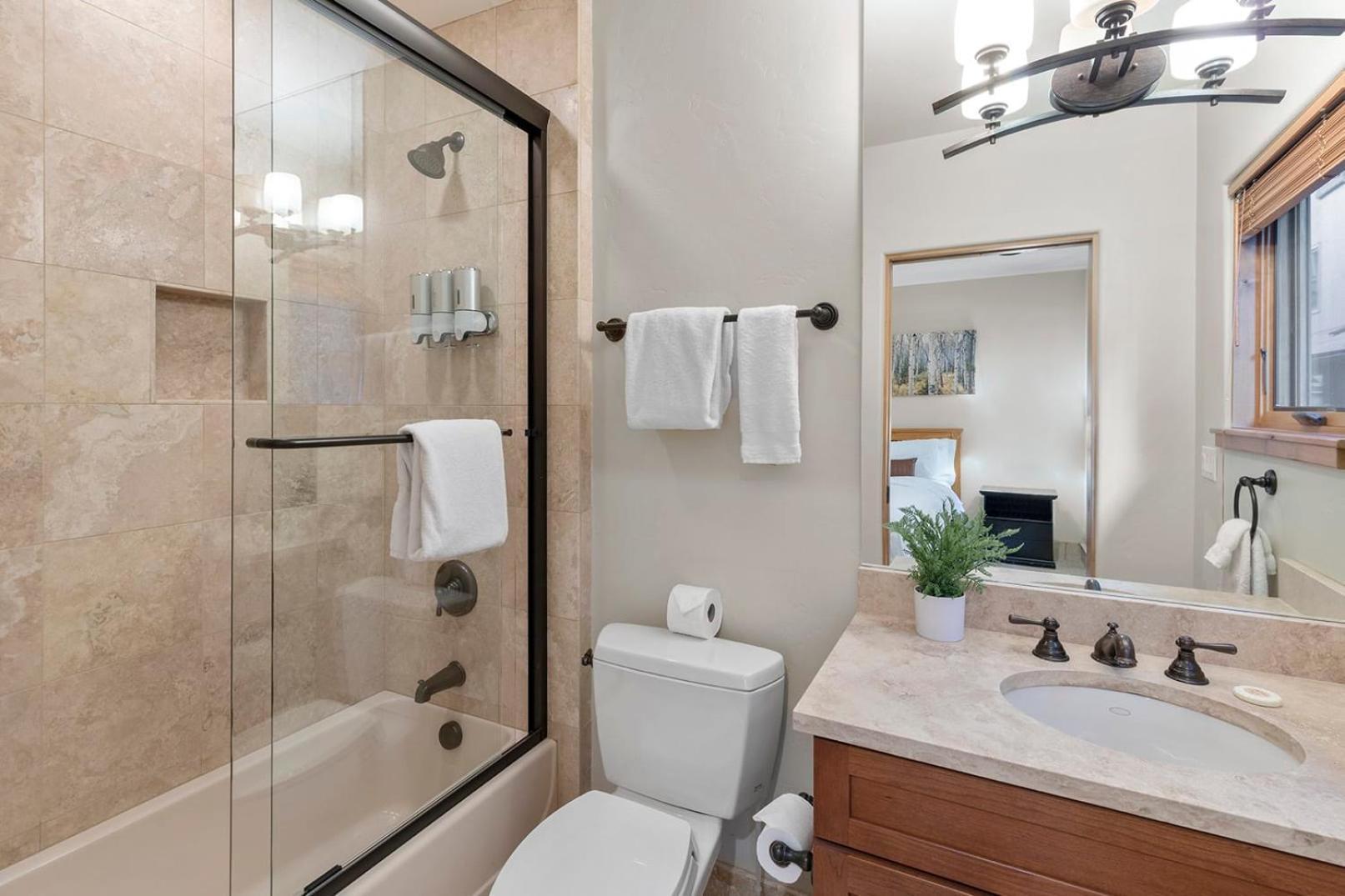 Casa de férias 3br 3 1 2ba Center Of Everything New Listing On Our New *