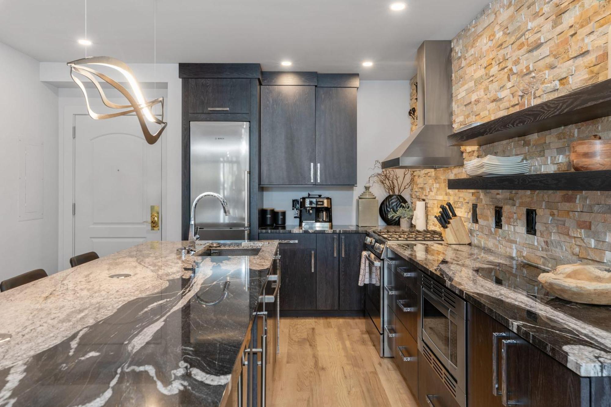 Luxurious1br In Town And Steps To The Gondola *