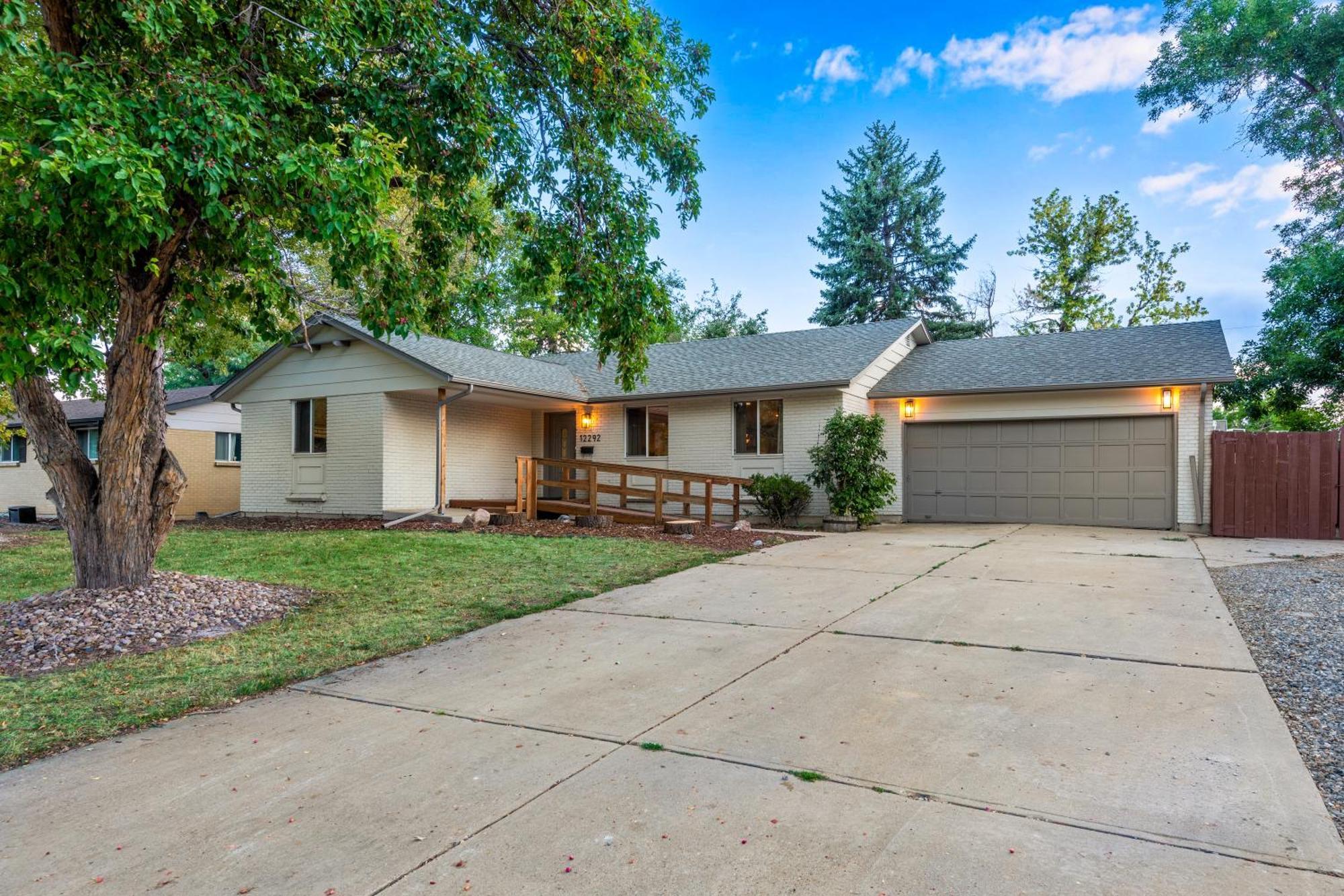 Holiday home Mid Summer Night's Dream W Hot Tub Theater Game Arvada