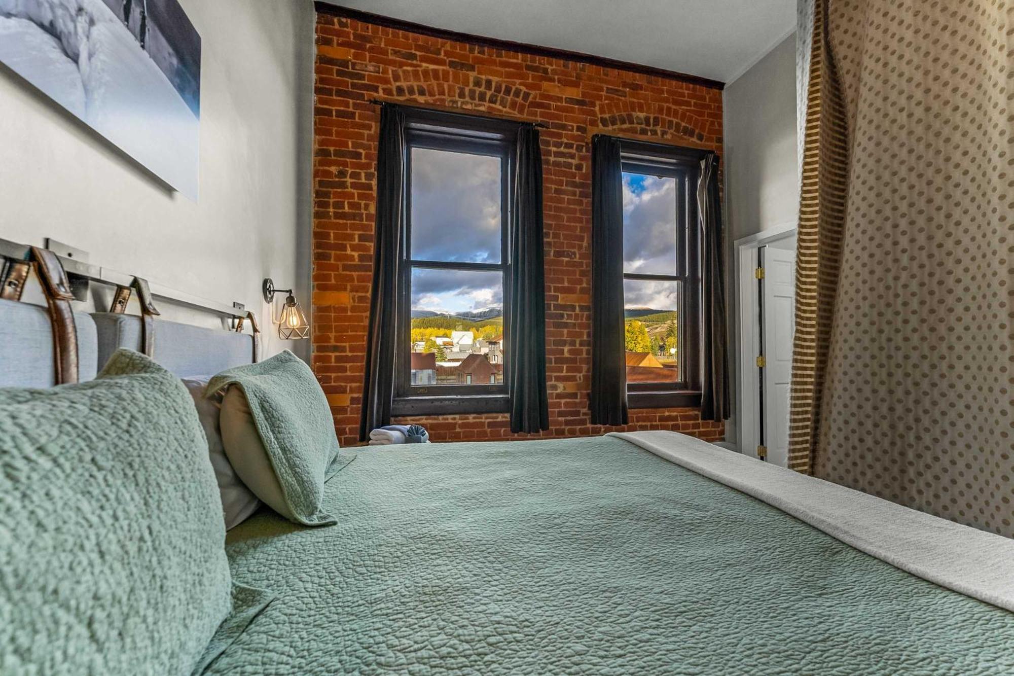 Holiday home Beautiful Mountain Views In Iconic Building Leadville