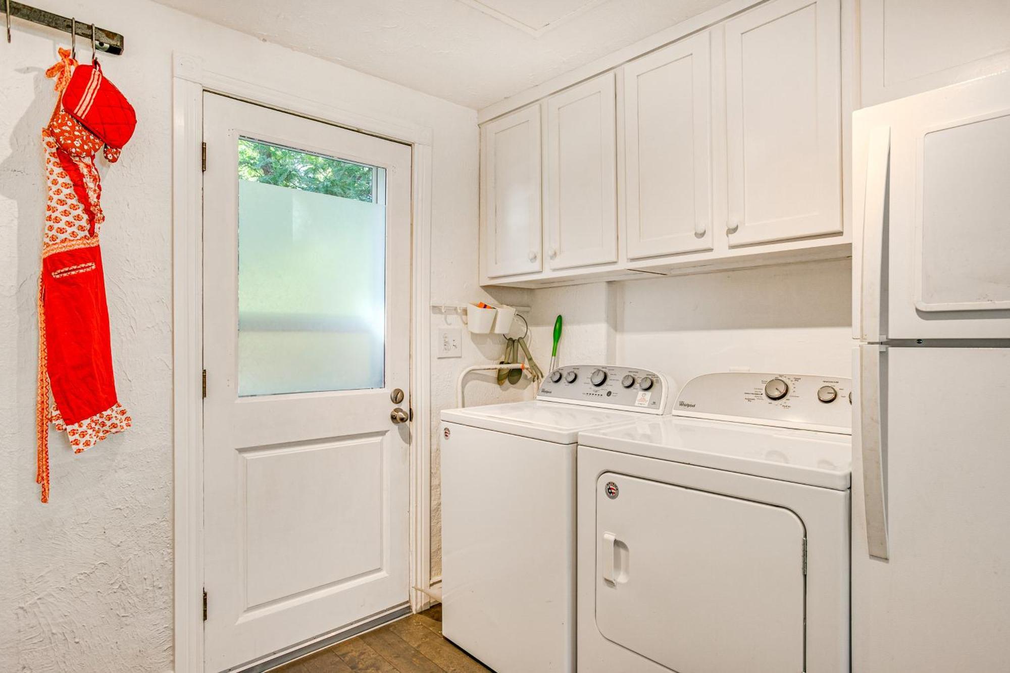 Dog-friendly Near Hospitals And Red Rocks! Englewood