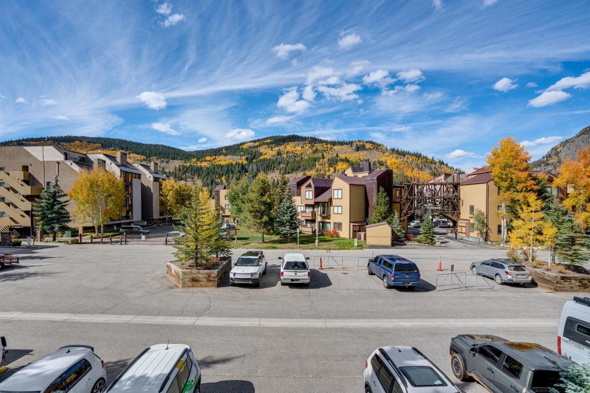 Cozy Copper Mountain - Walk To Lift! *