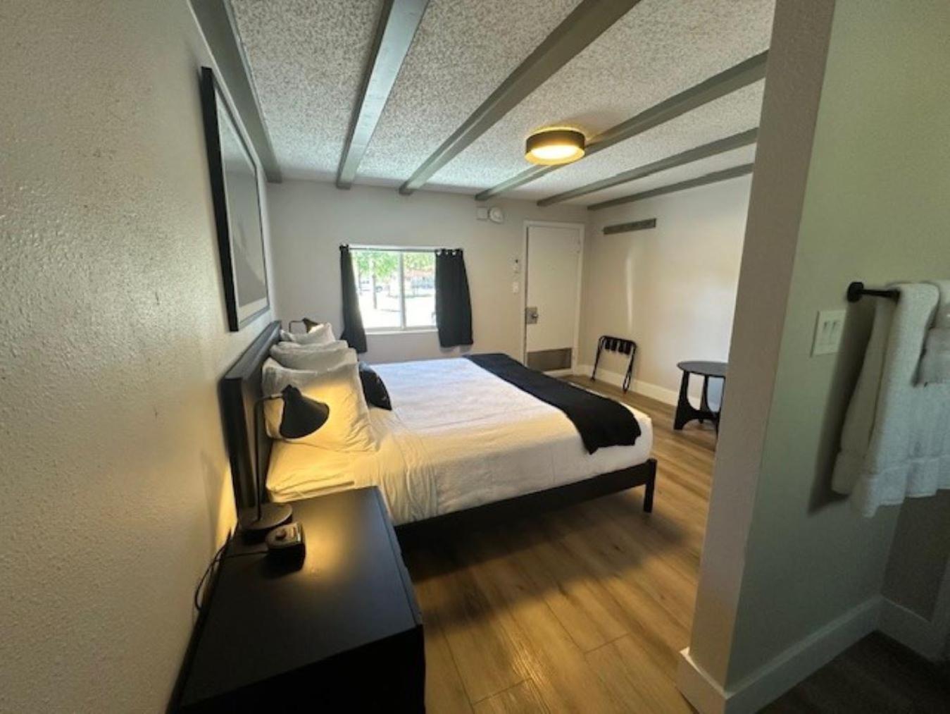 Western Motel