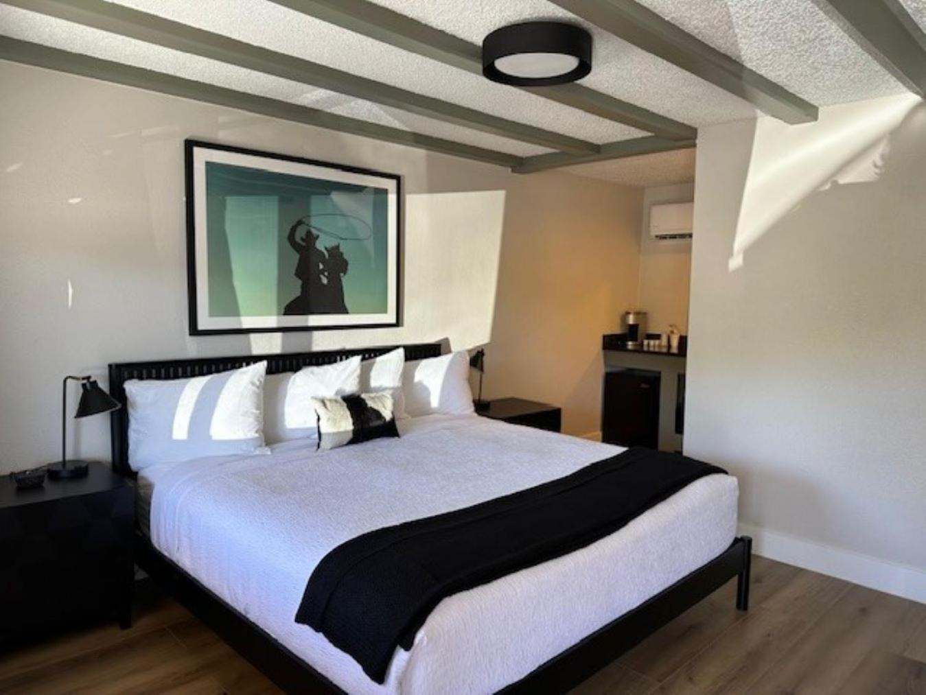 Motel Western 2*