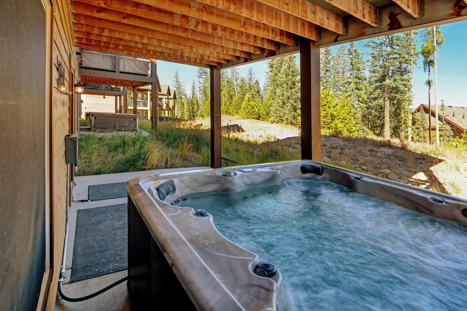 New Luxury Mountain 89 Hot Tub Great Views Price 500 Dollars Free Activities Daily Fraser