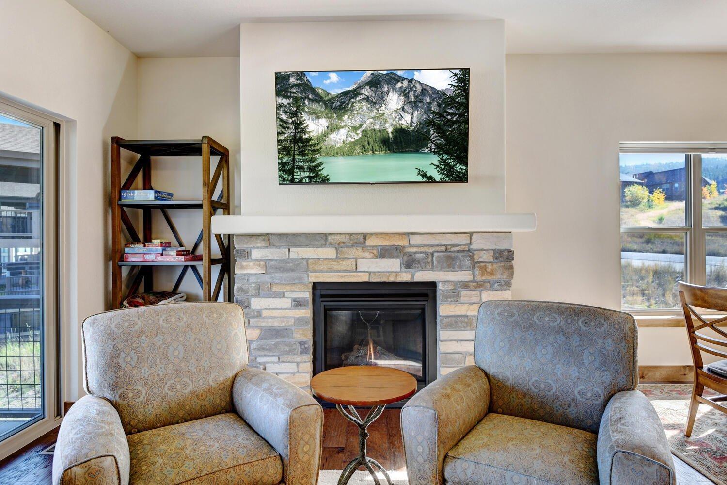 Holiday home New Luxury Mountain 89 Hot Tub Great Views Price 500 Dollars Free Activities Daily Fraser