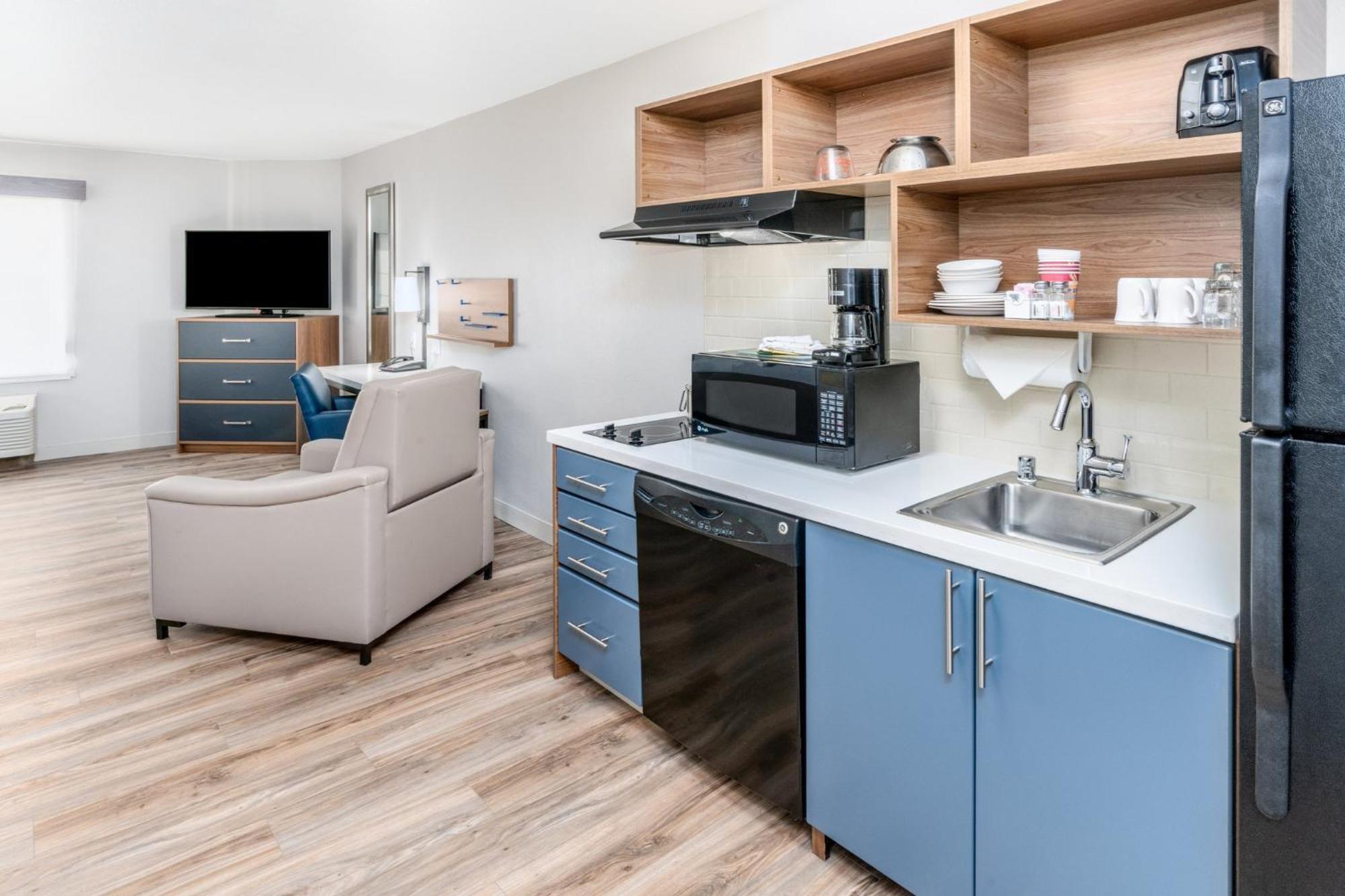 Candlewood Denver Northeast - By Ihg 2* Brighton