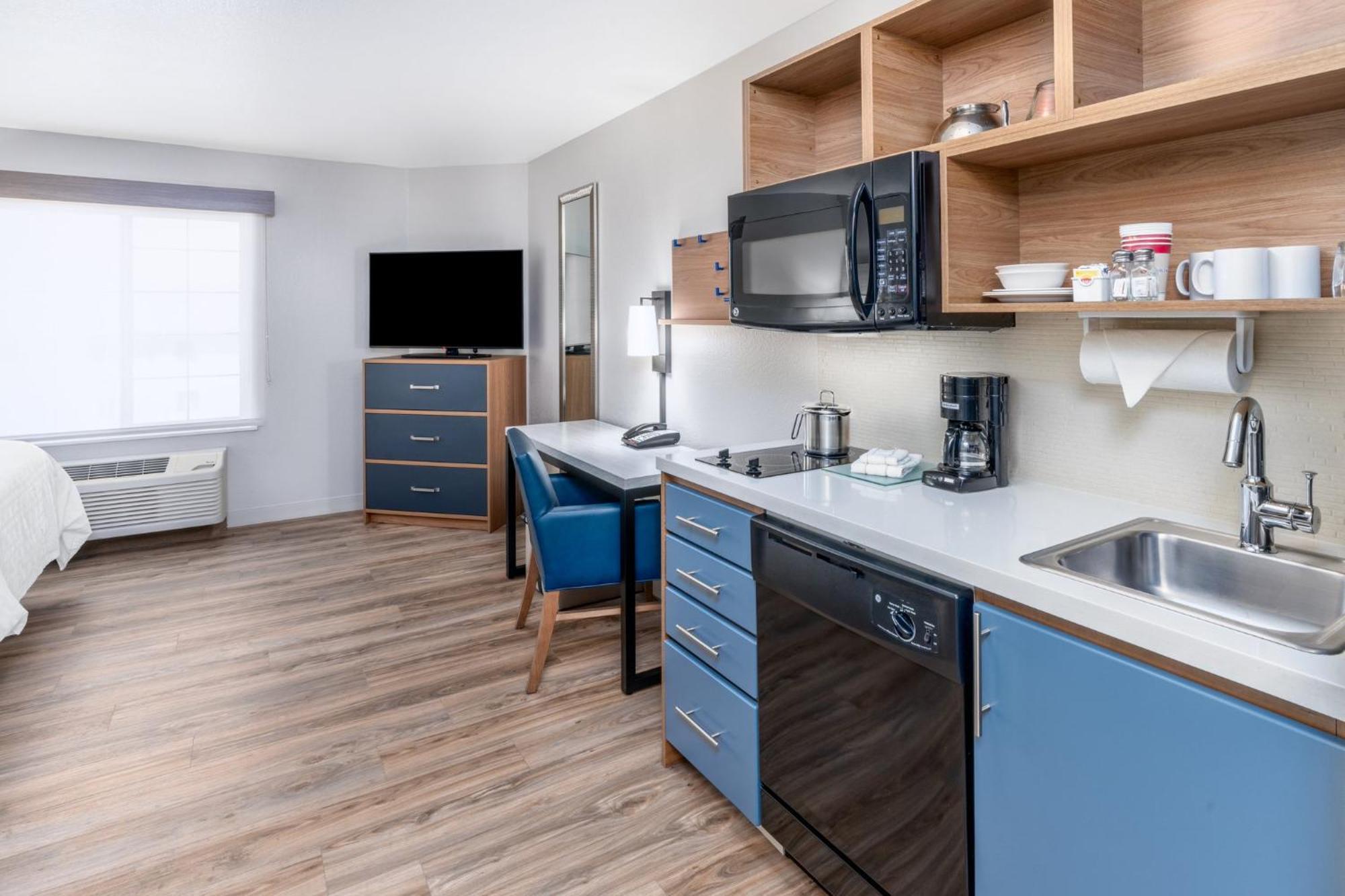 Candlewood Denver Northeast - By Ihg 2*