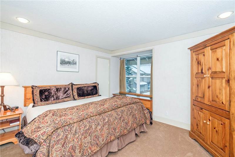 Mountainside Hotel 3*