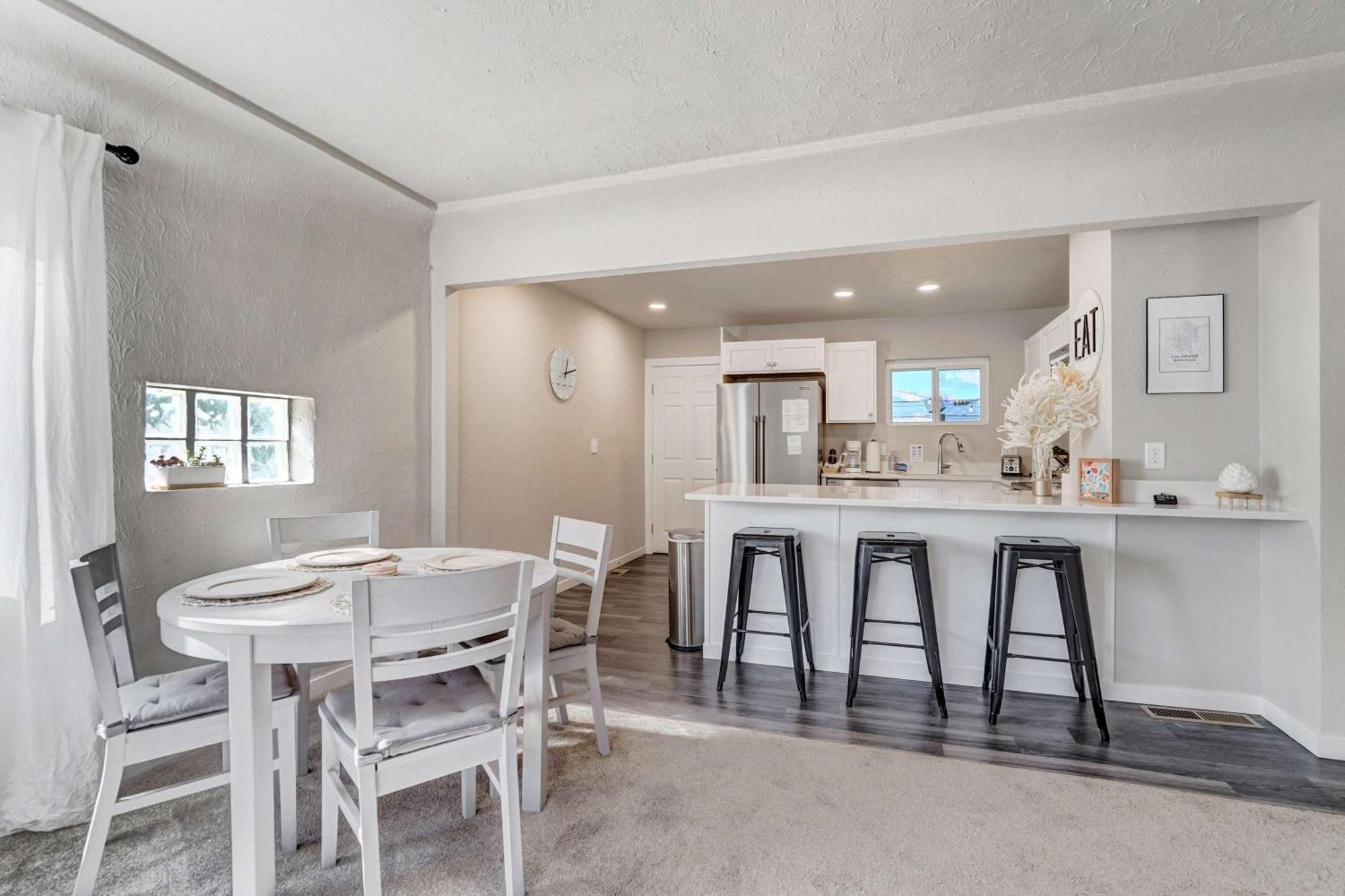 Newly Built 3bd Retreat W Mtn Views & Game