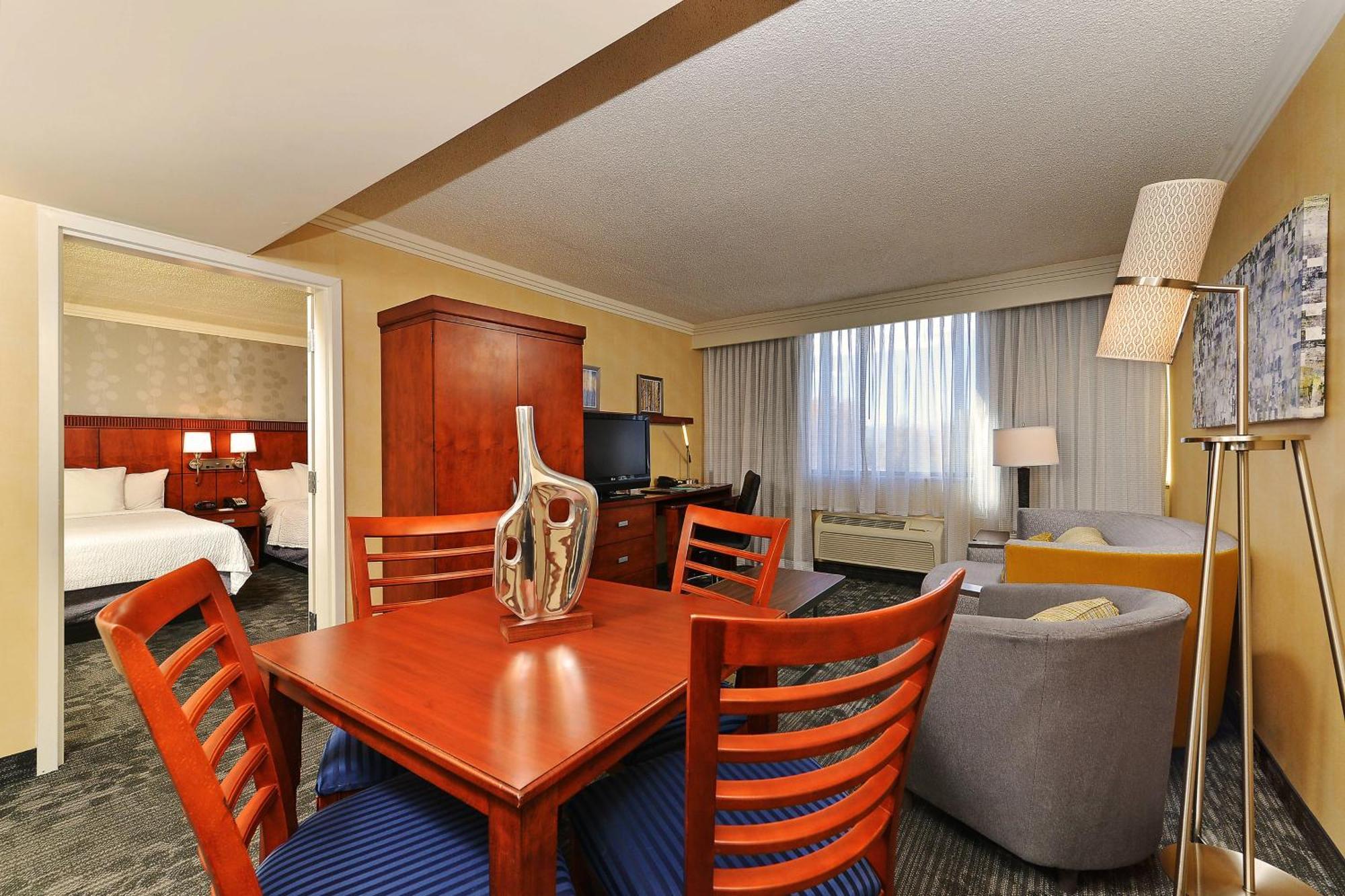 Hotel Courtyard By Marriott Cherry Creek DEN