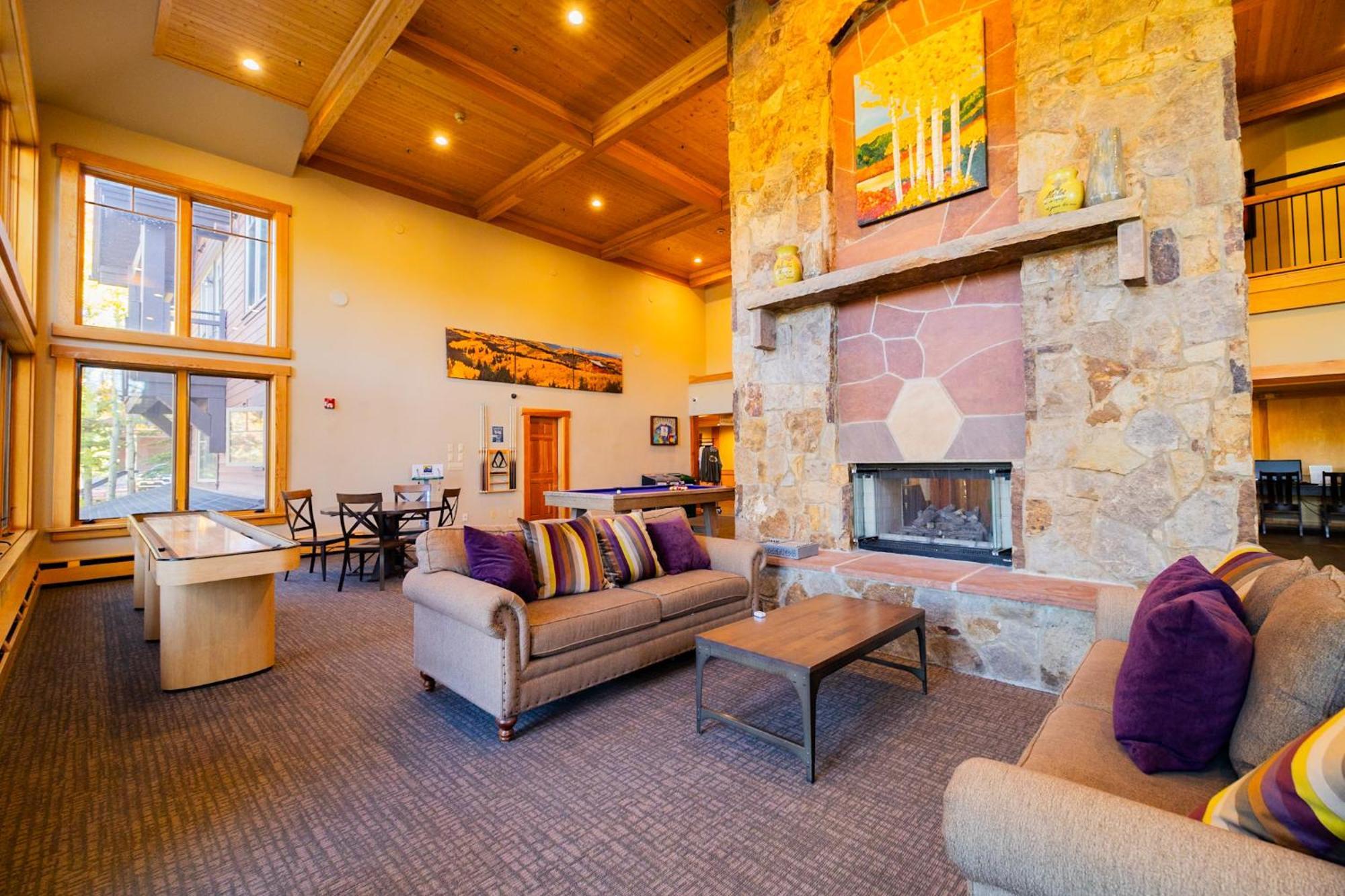 & Summer 1br 2beds With Parking & Amenities Breckenridge