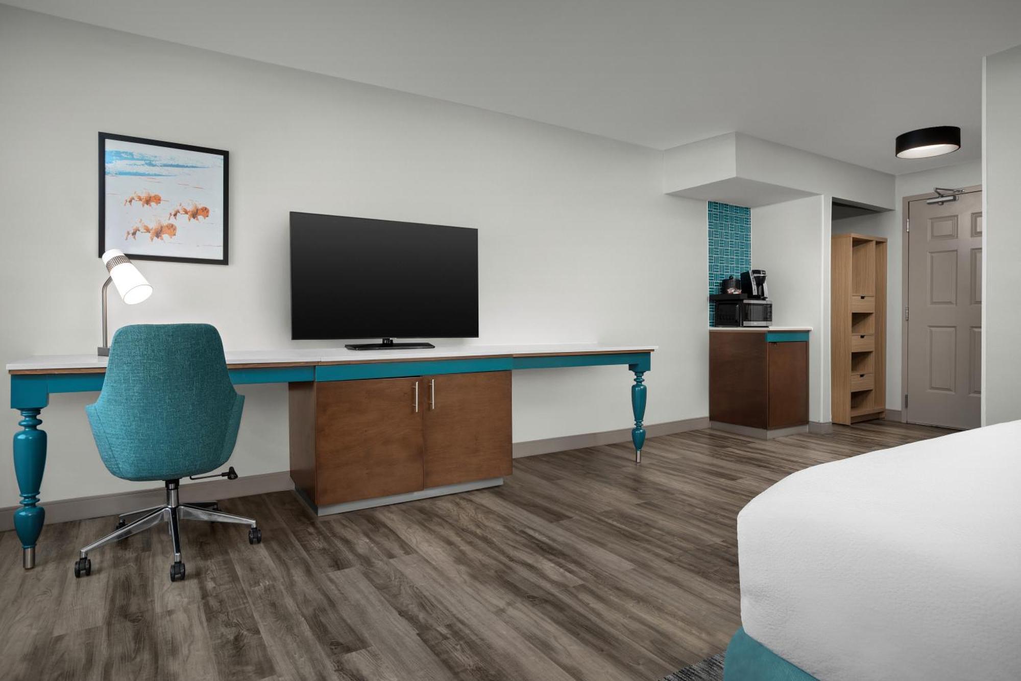 Hilton Garden North Hotel 3*